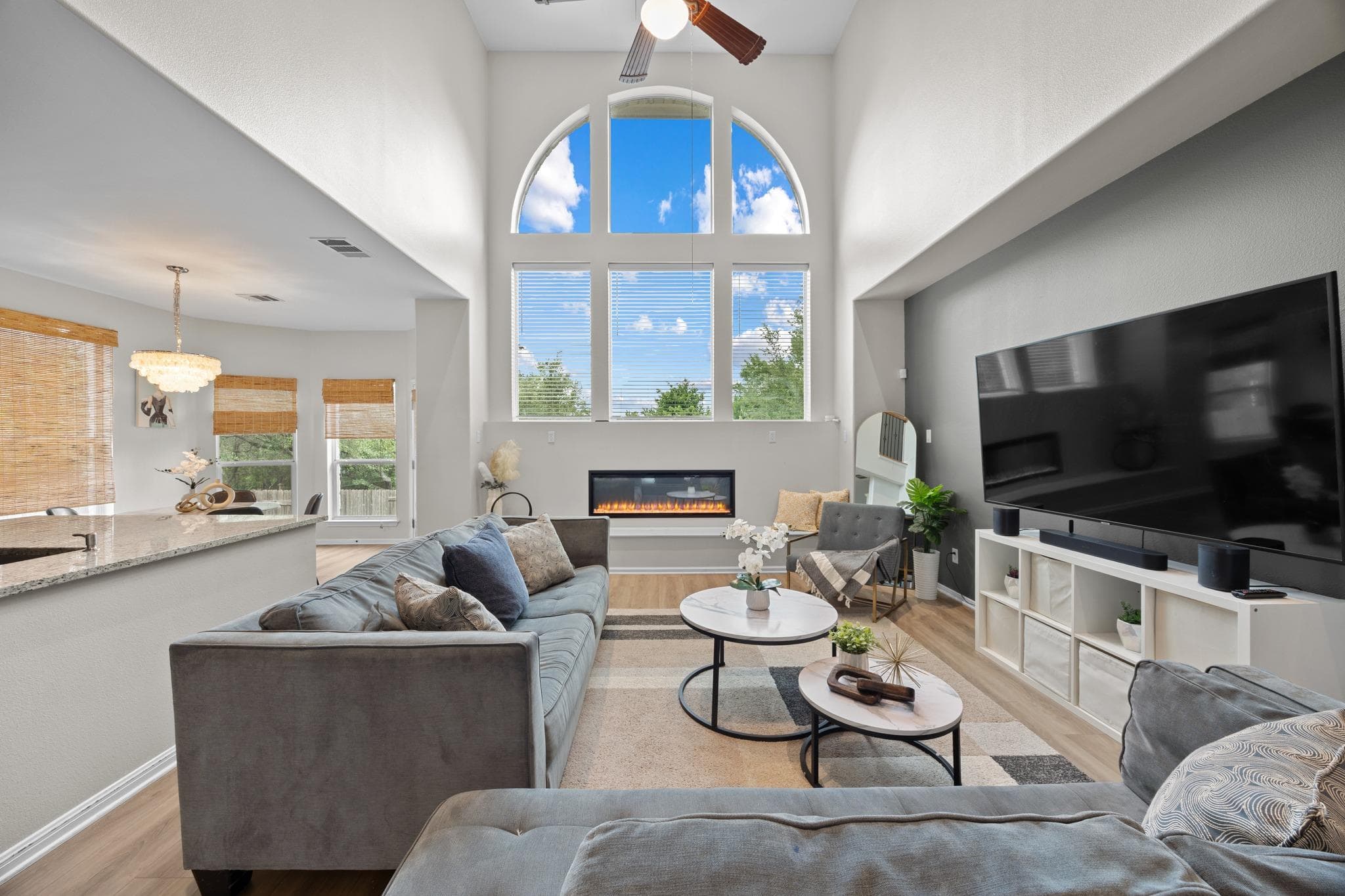 4323 Angelico Ln