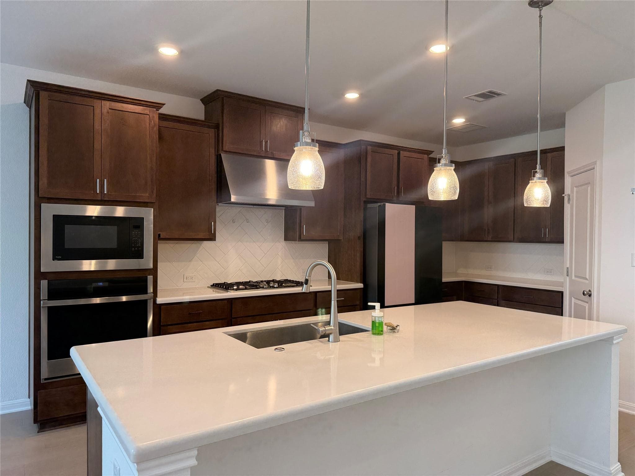 628 Leeward Pass