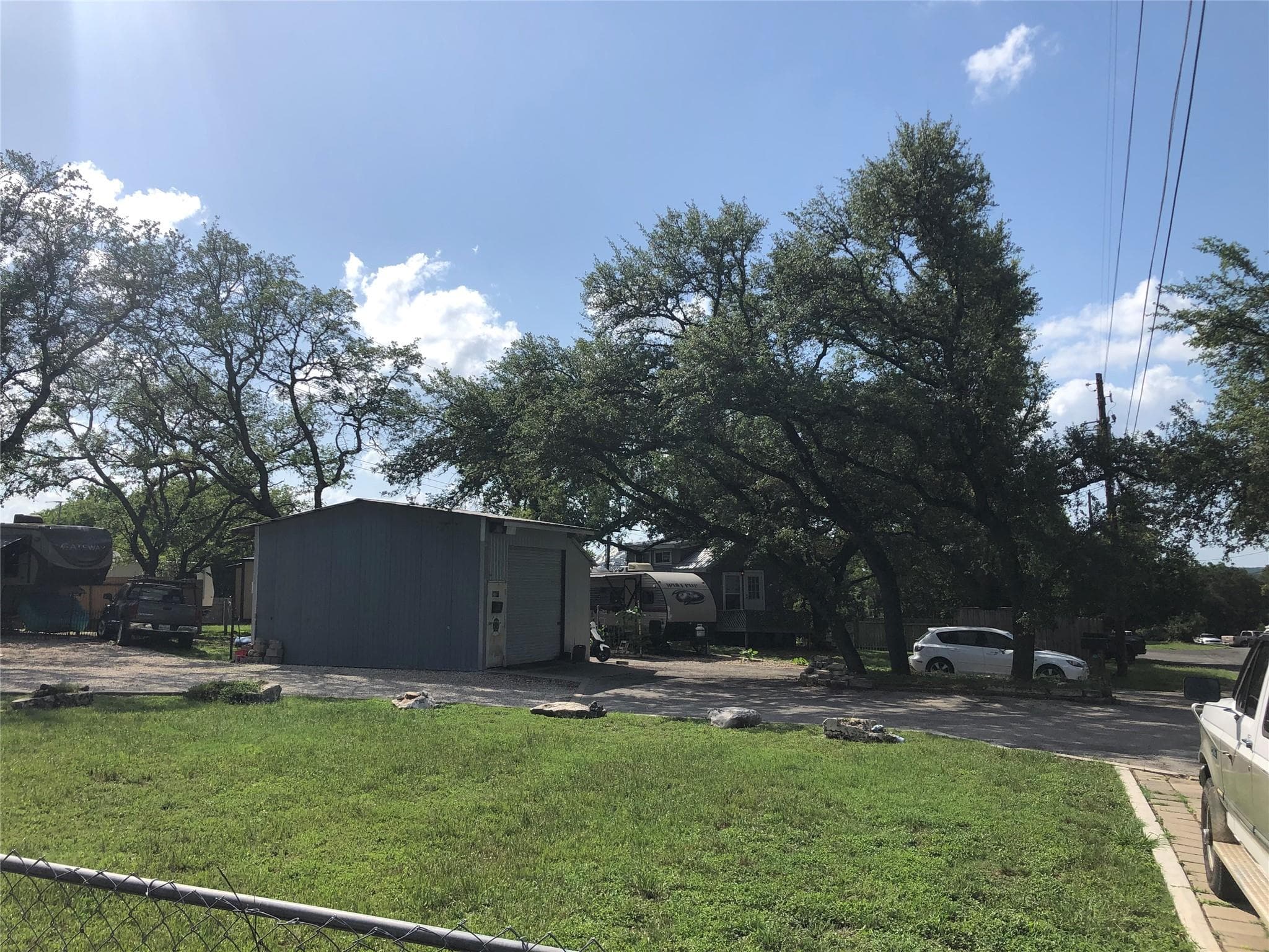 1605 Lancer Ln