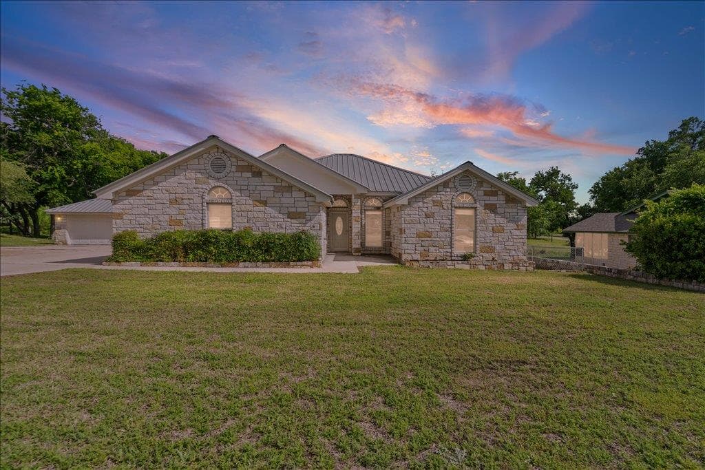 1703 Wofford Dr
