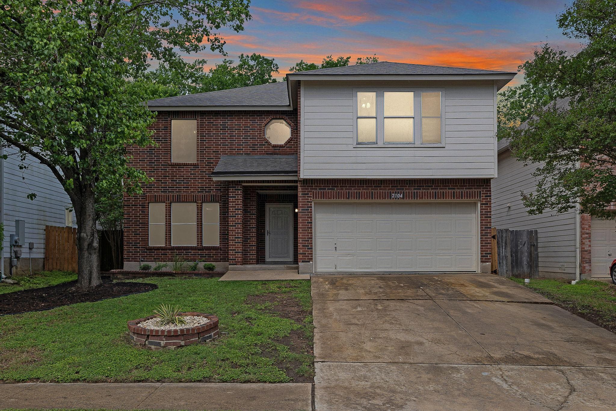 2104 Deer Creek Trl