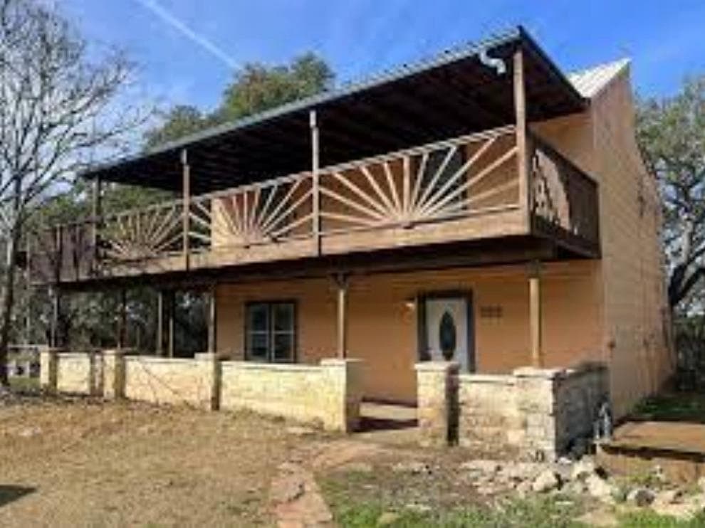 230 Six Pines Rd