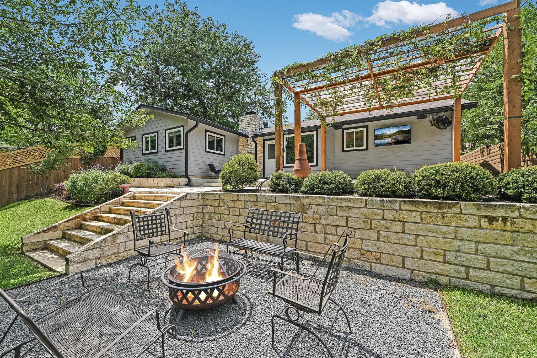 3203 Santa Fe Dr