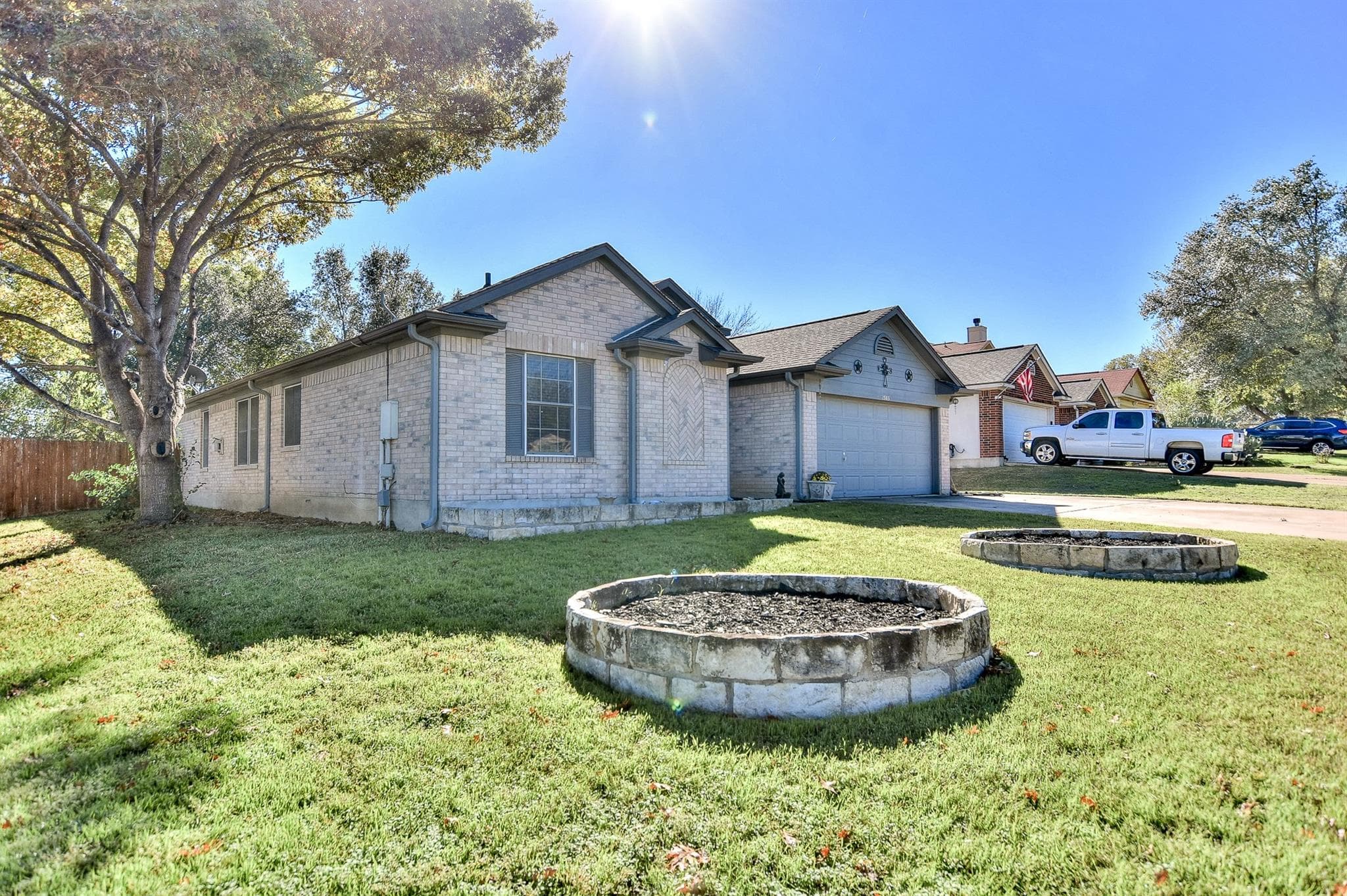 1503 Barcus Dr