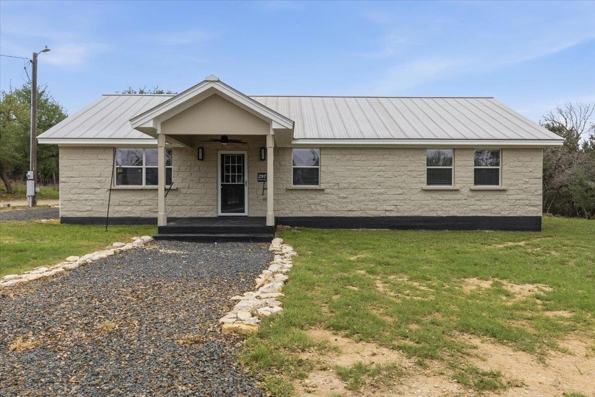 297 Robins Way