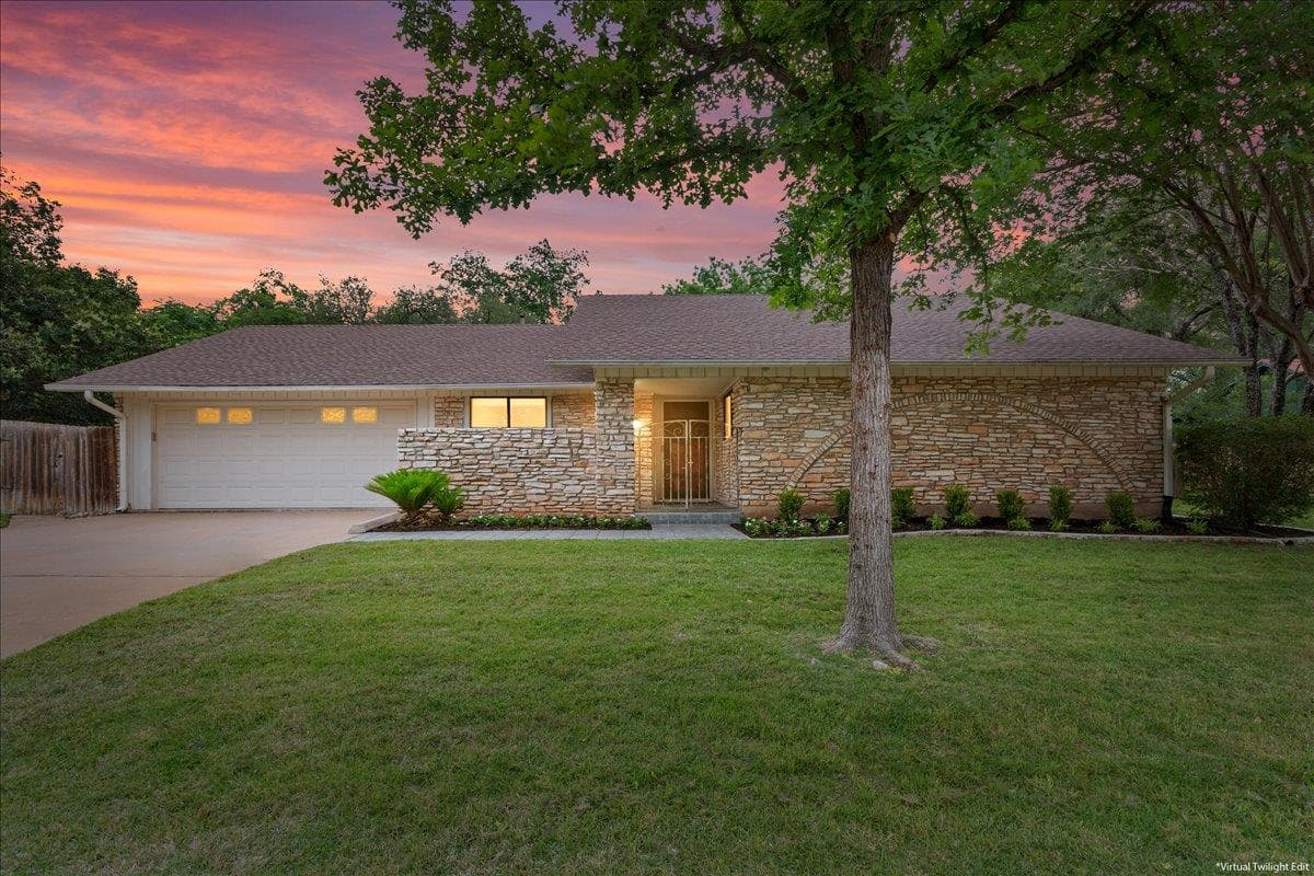 2605 Gabriel View Dr