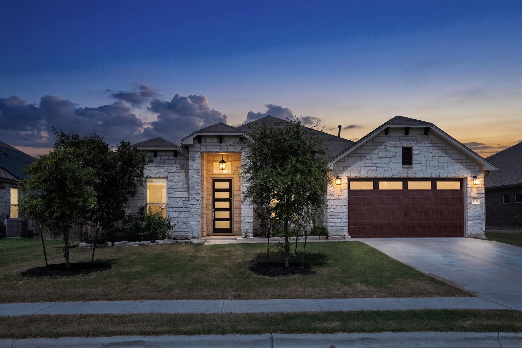 5616 Monrovia Ln