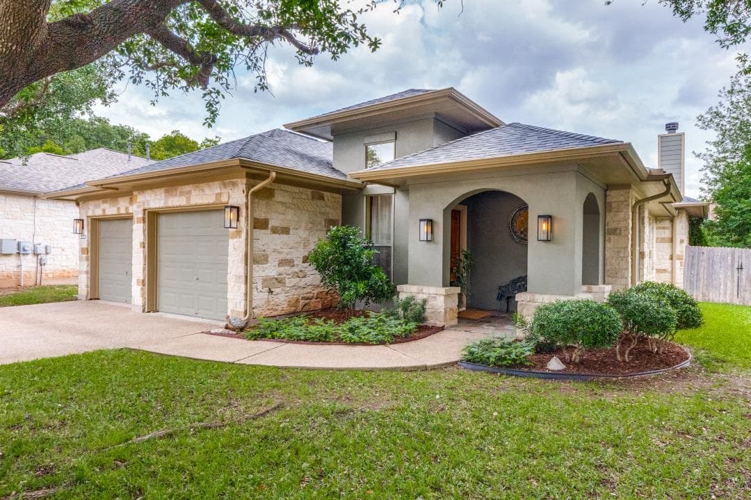 2221 Rio Brisas Cv
