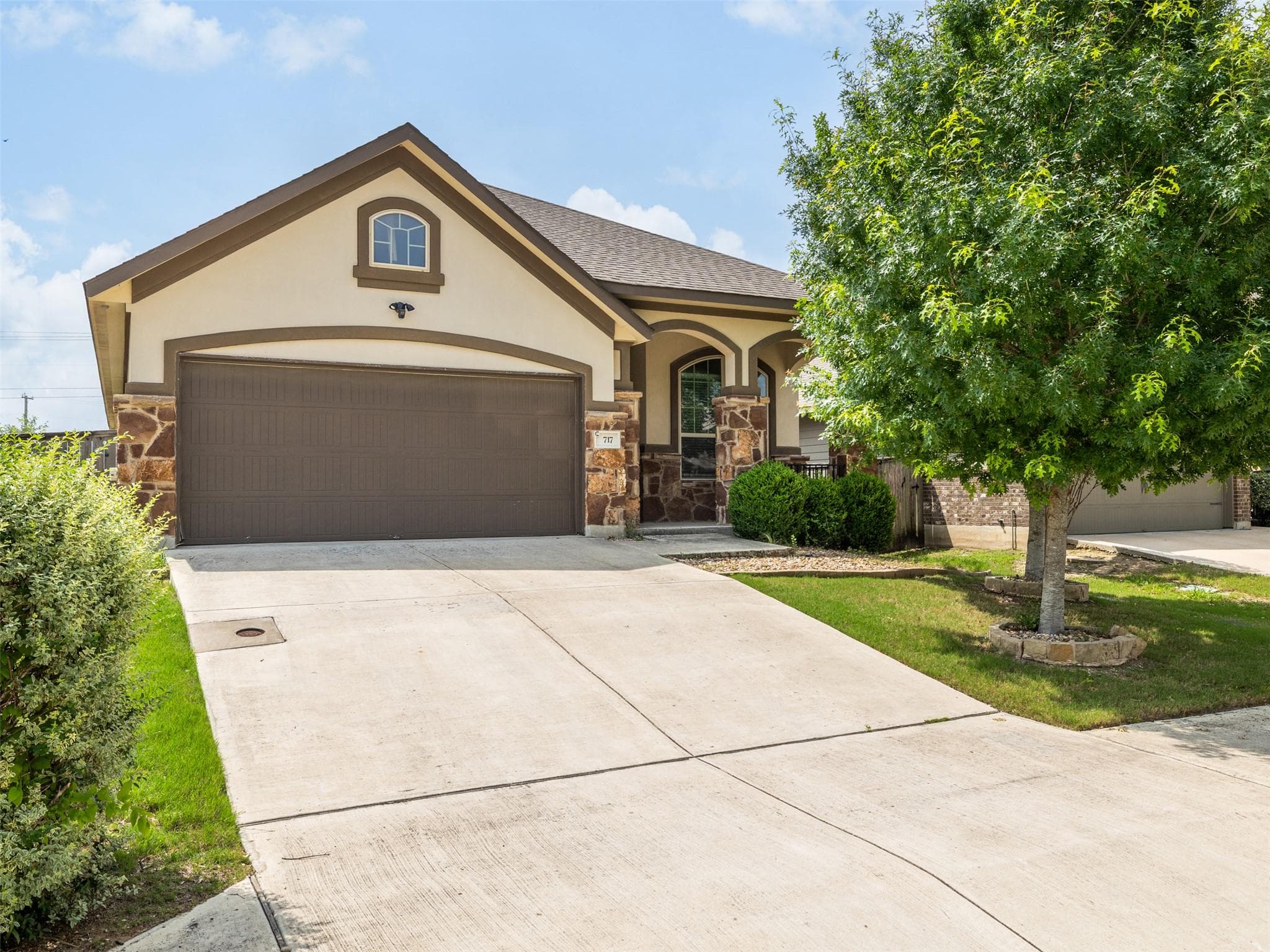 717 Blue Agave Ln