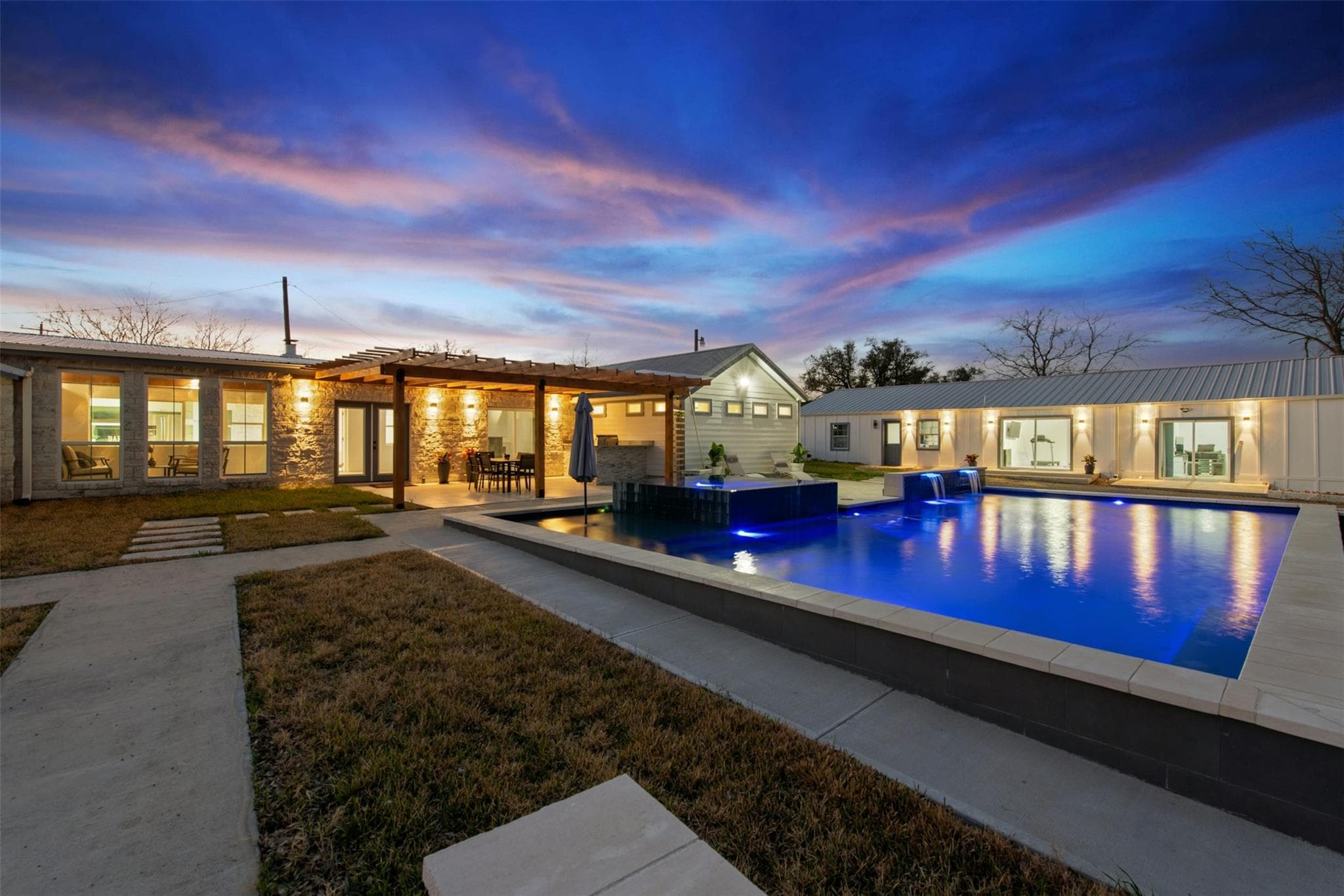 14300 Summit View None
