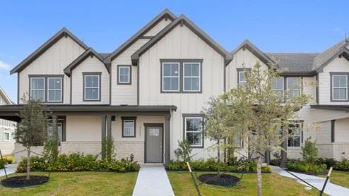 2545 Violet Theo Ln