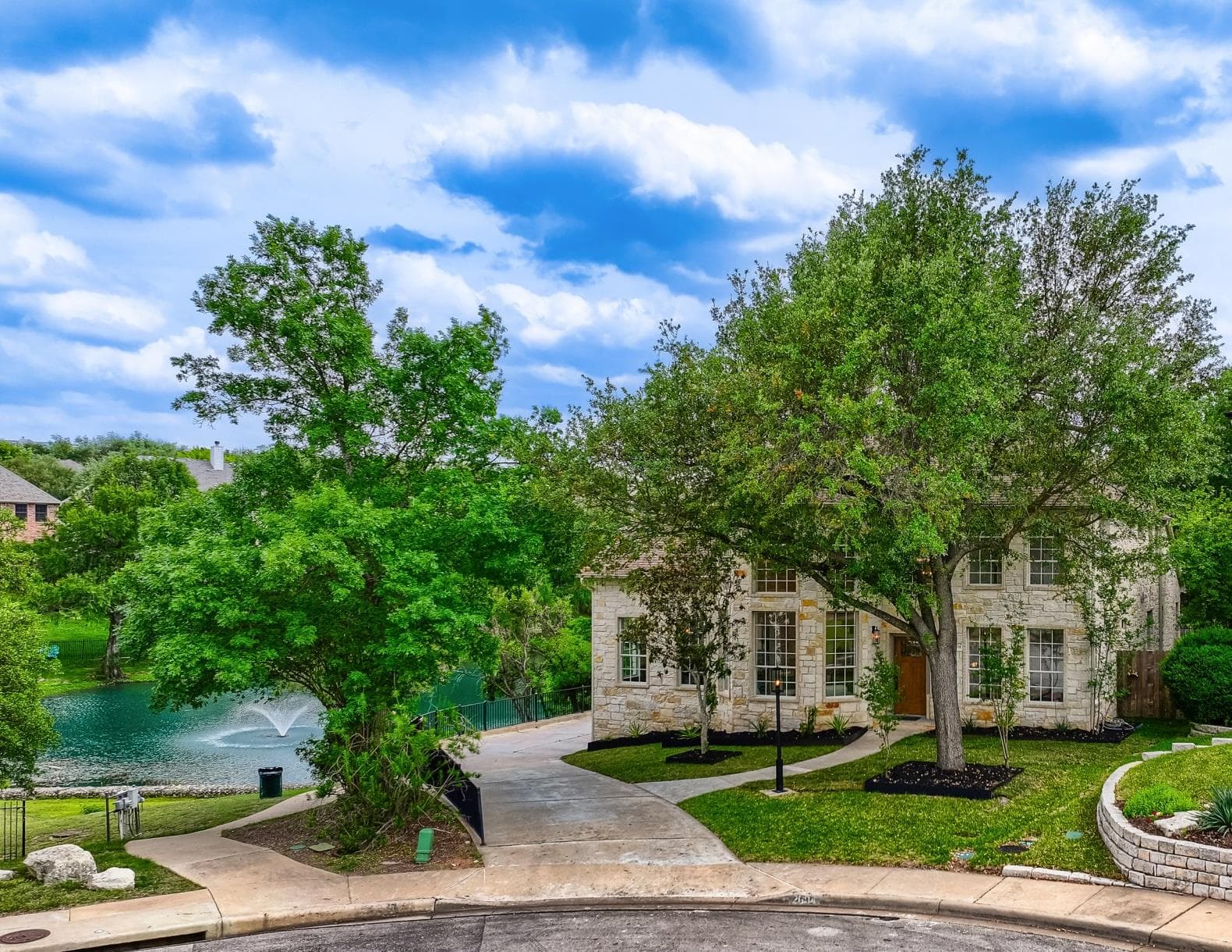2804 Lenwood Ct