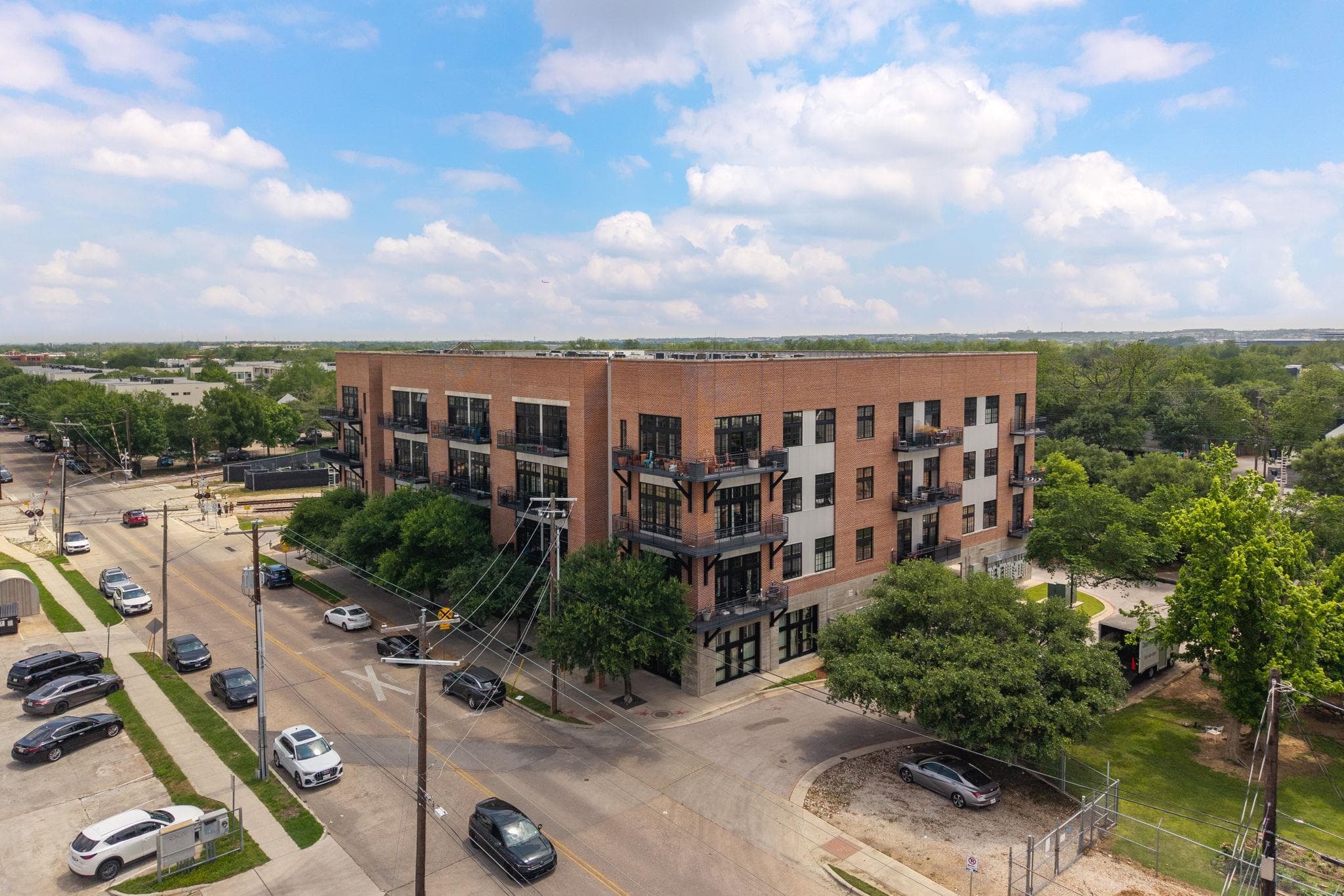 2235 E 6th St #106