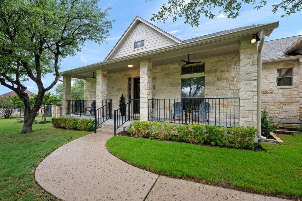 231 Neal Dr