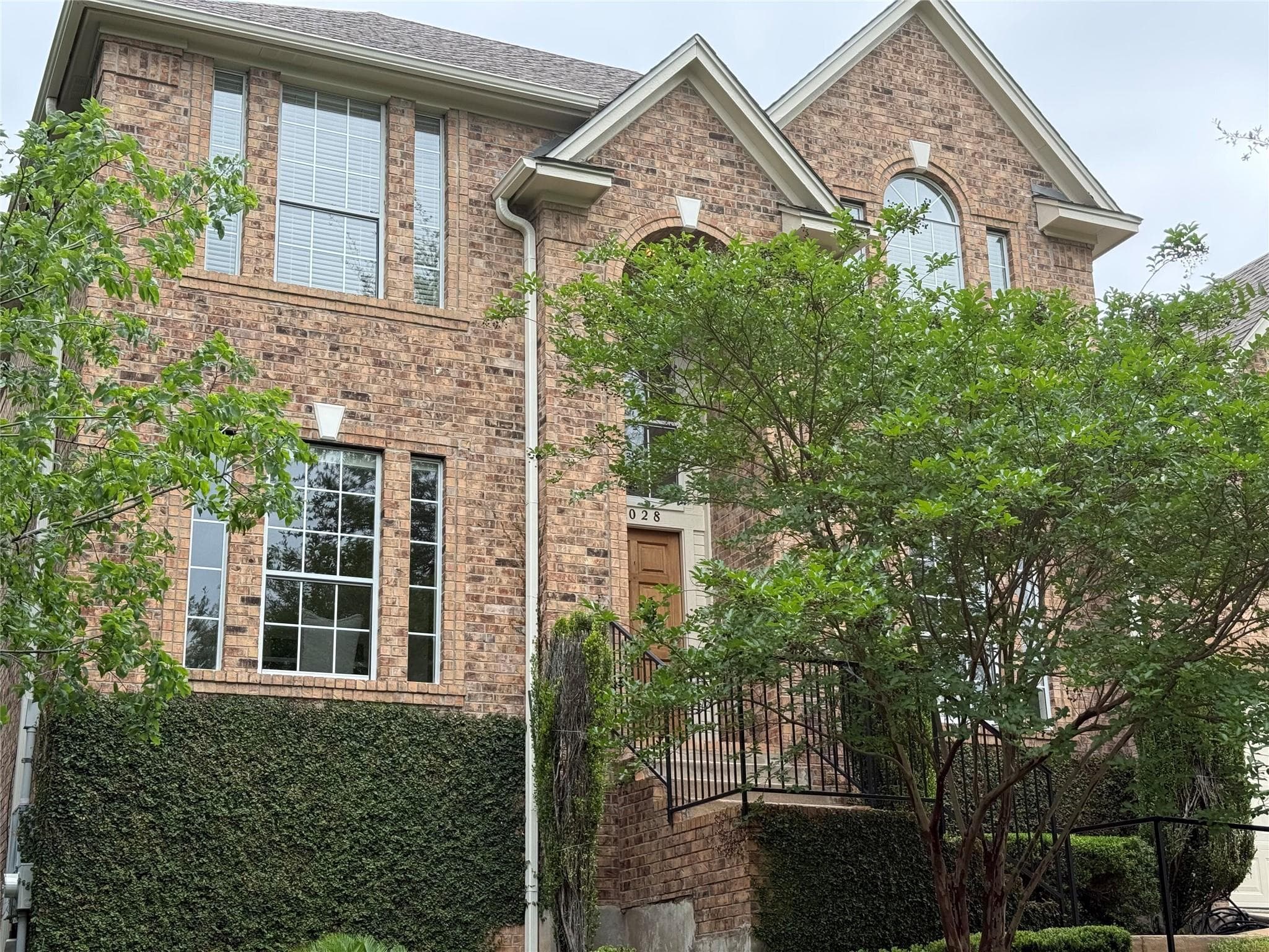 4028 Walnut Clay Dr