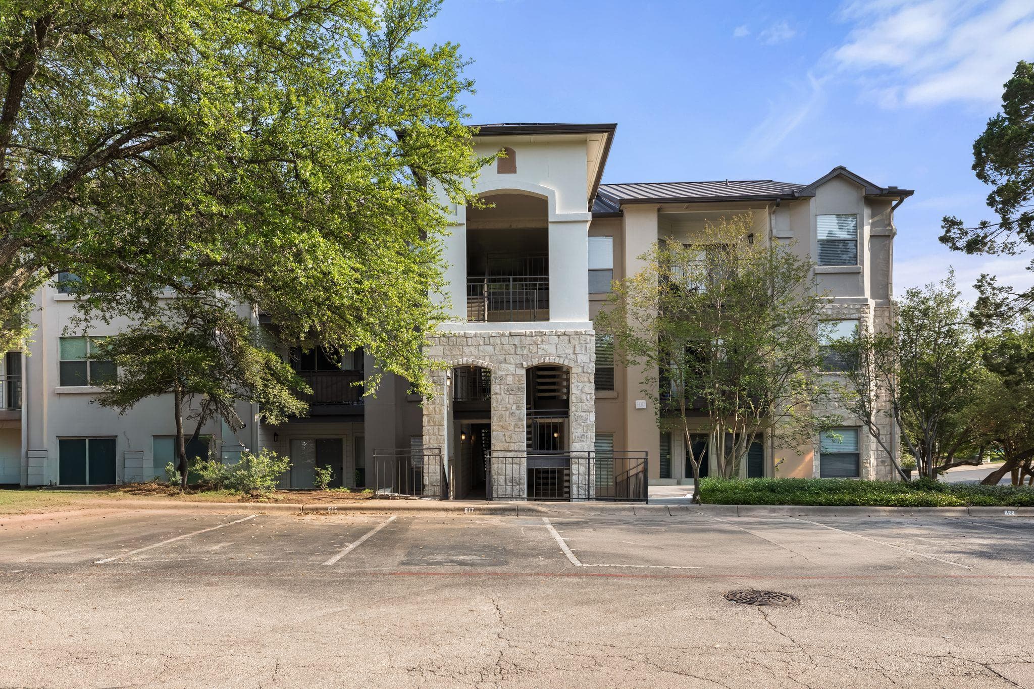 6000 Shepherd Mountain Cv #219