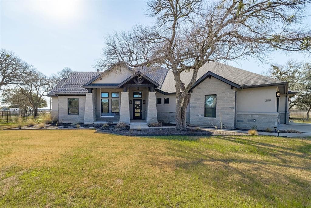 209 Oak Hill Dr