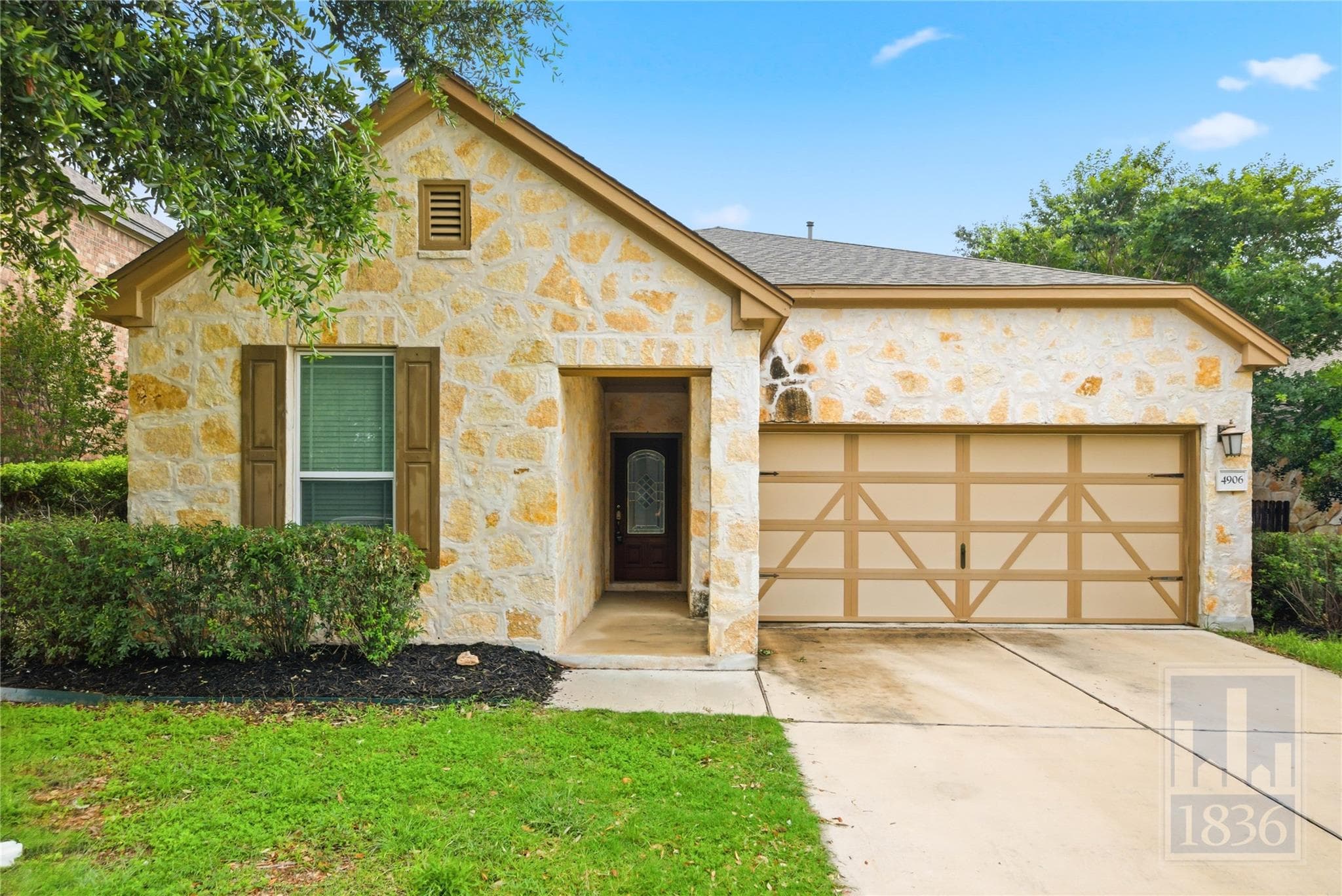 4906 Madrid Dr