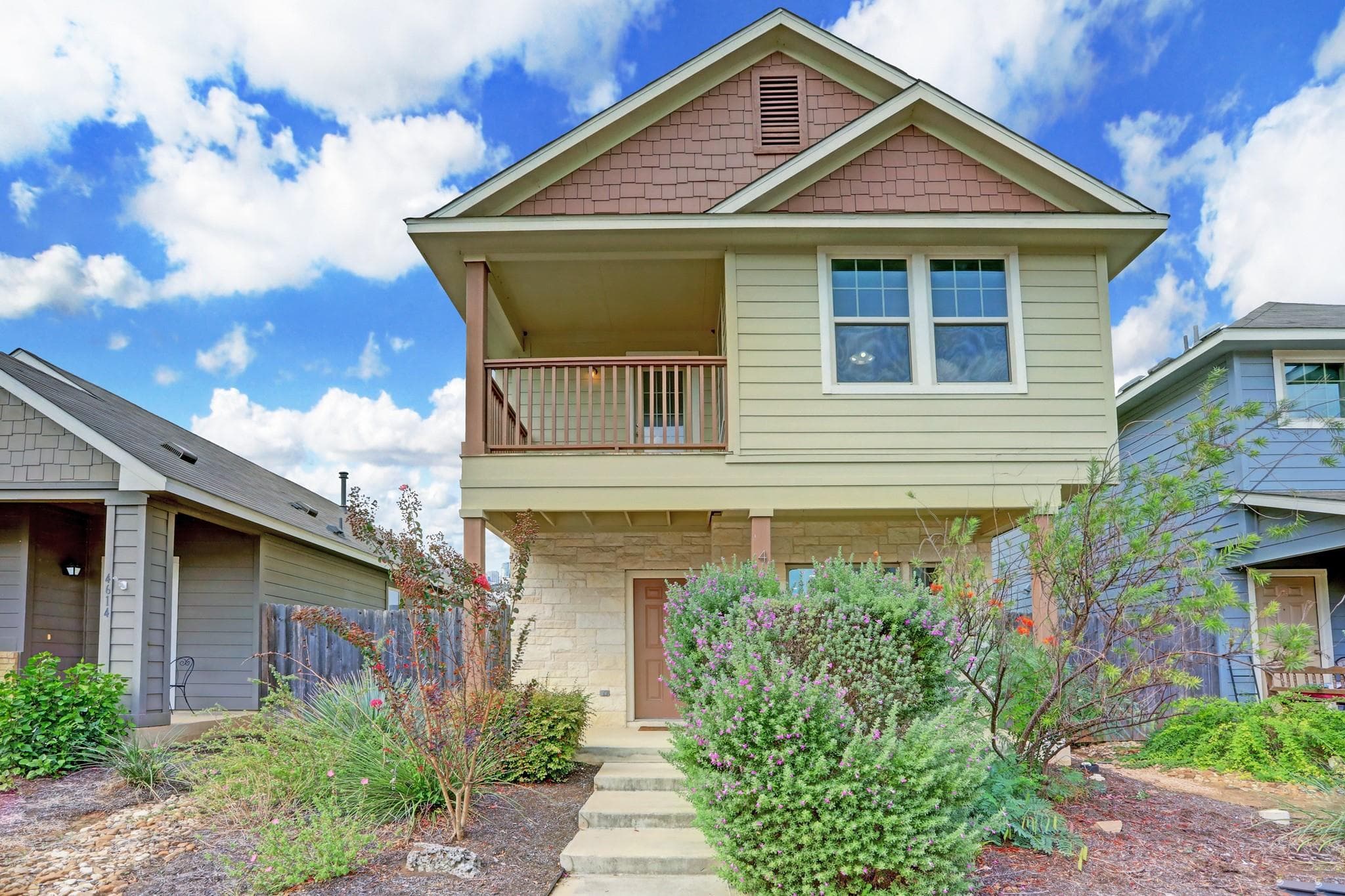 4616 Esper Ln #338
