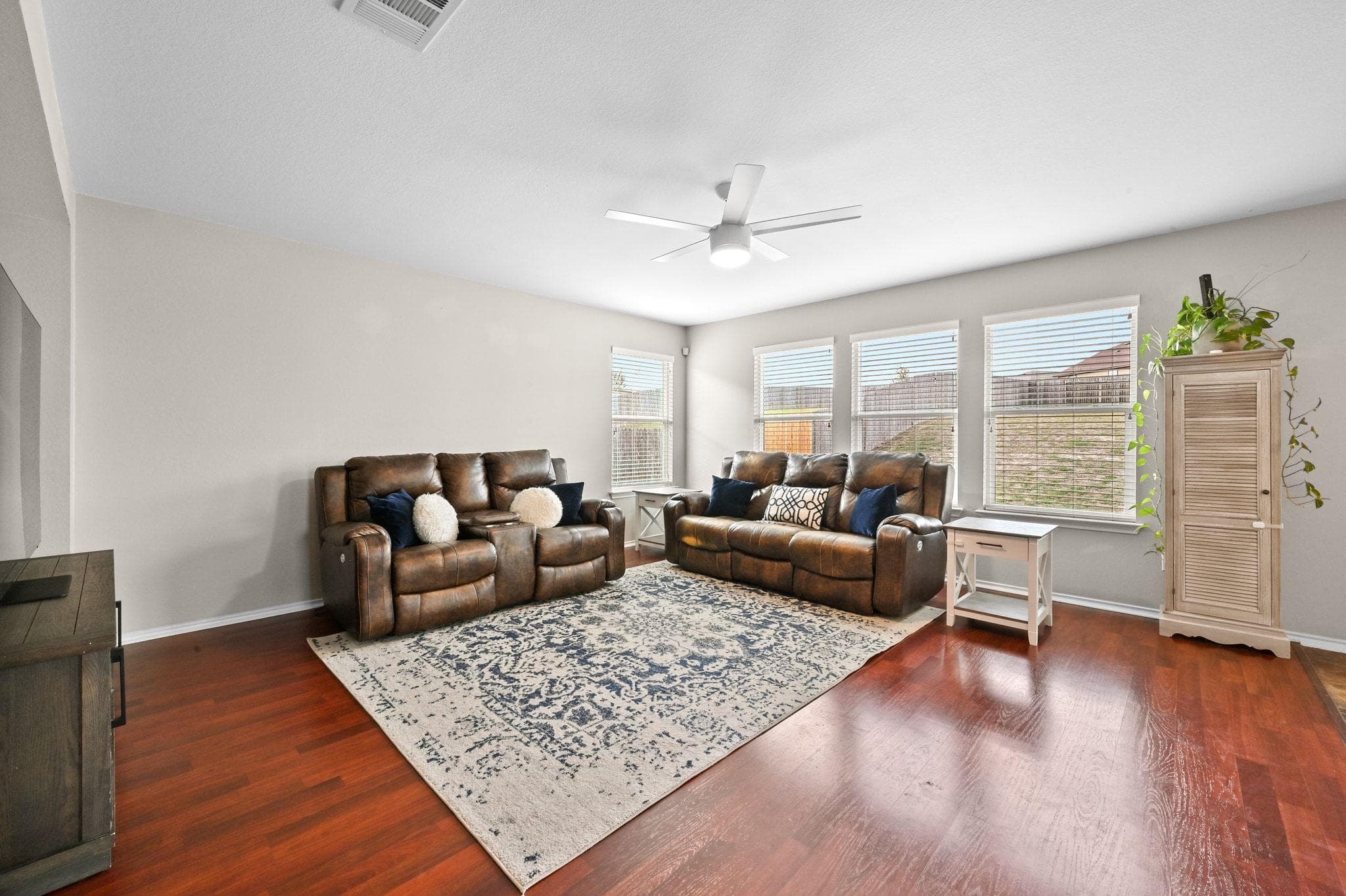 181 Cushman Dr