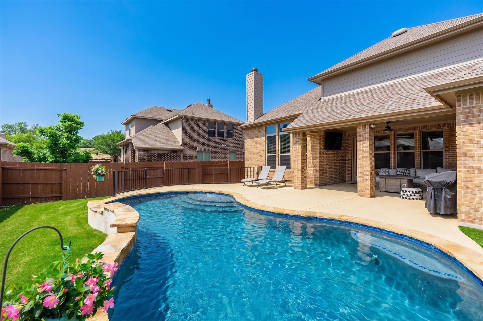 2705 Margarita Ct