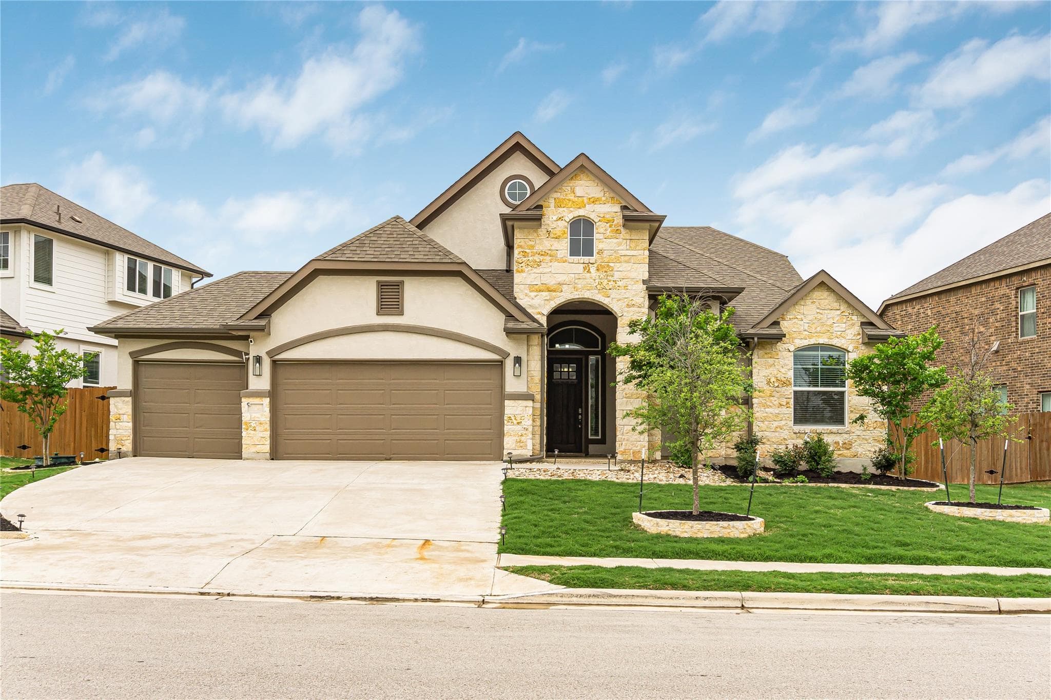 6721 Empresa Dr