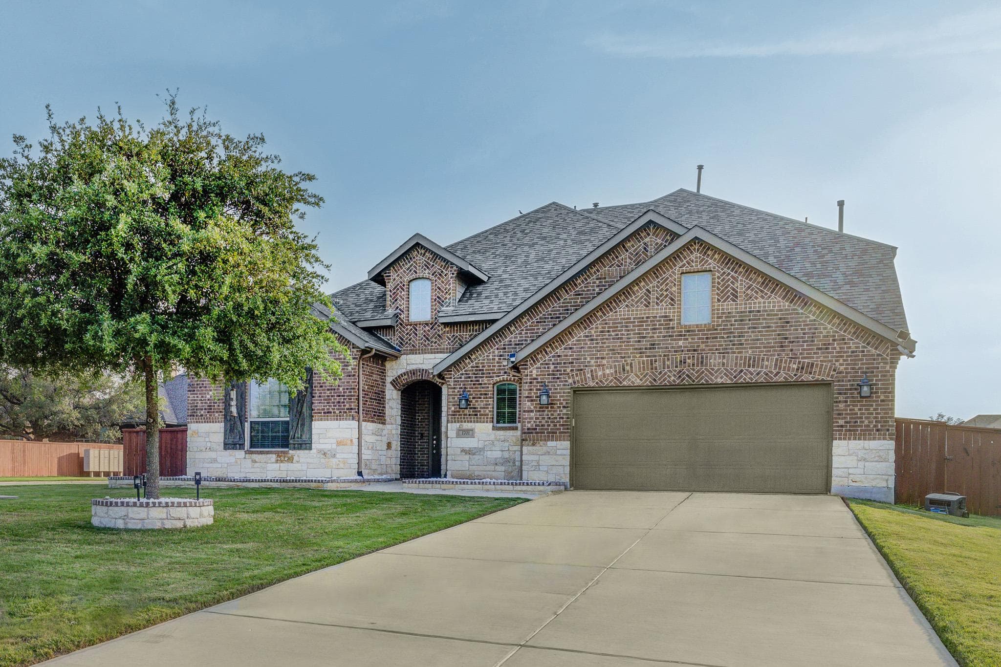 1701 Highland Ridge Rd