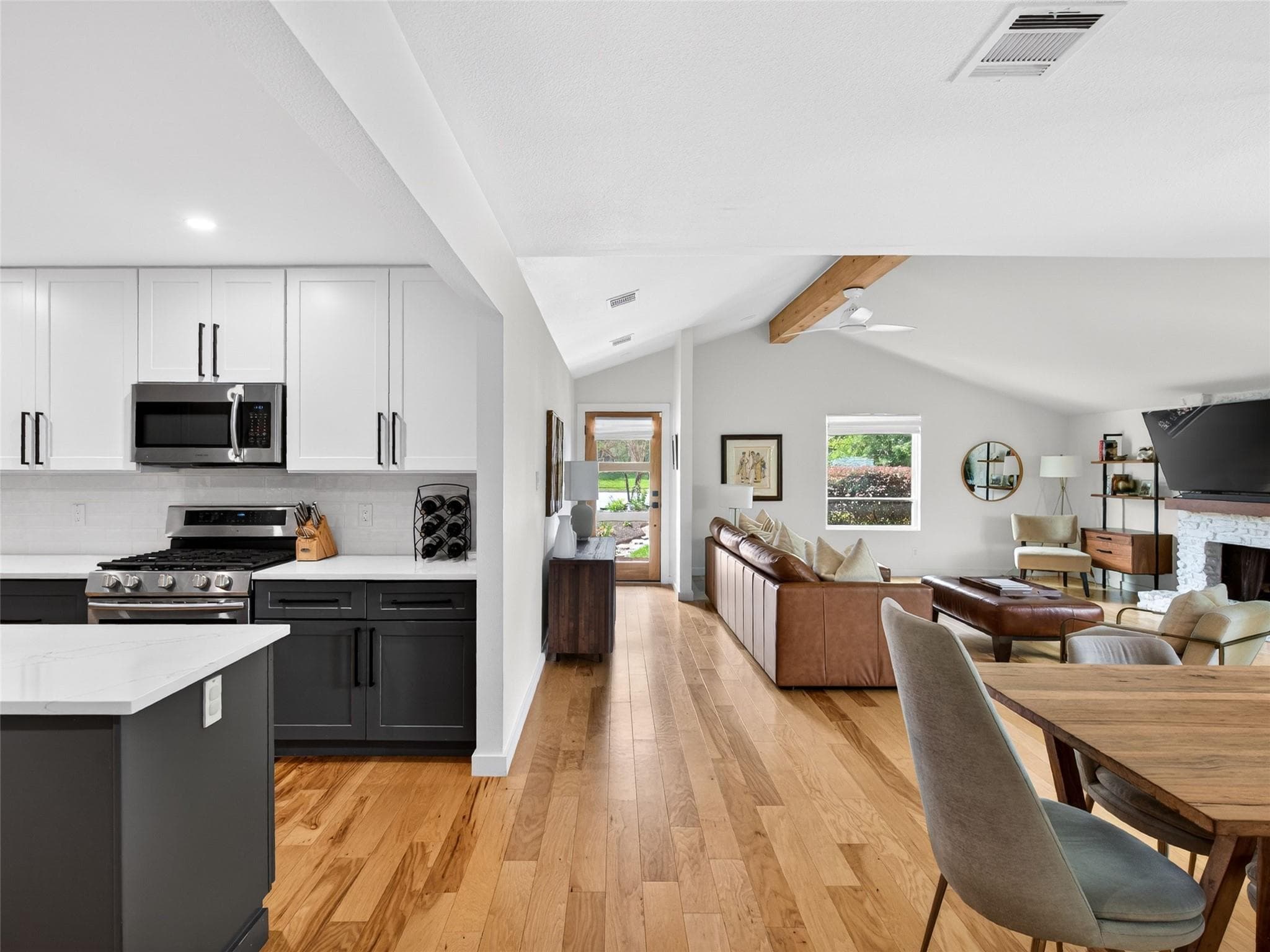 3218 Western Dr