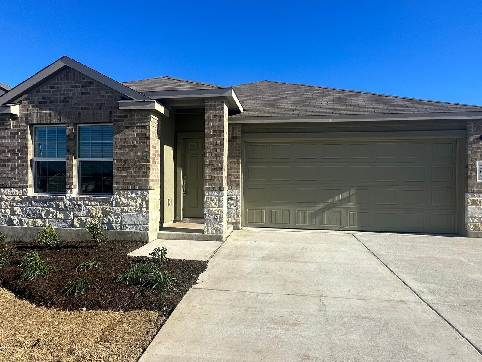 365 Sonterra Dr