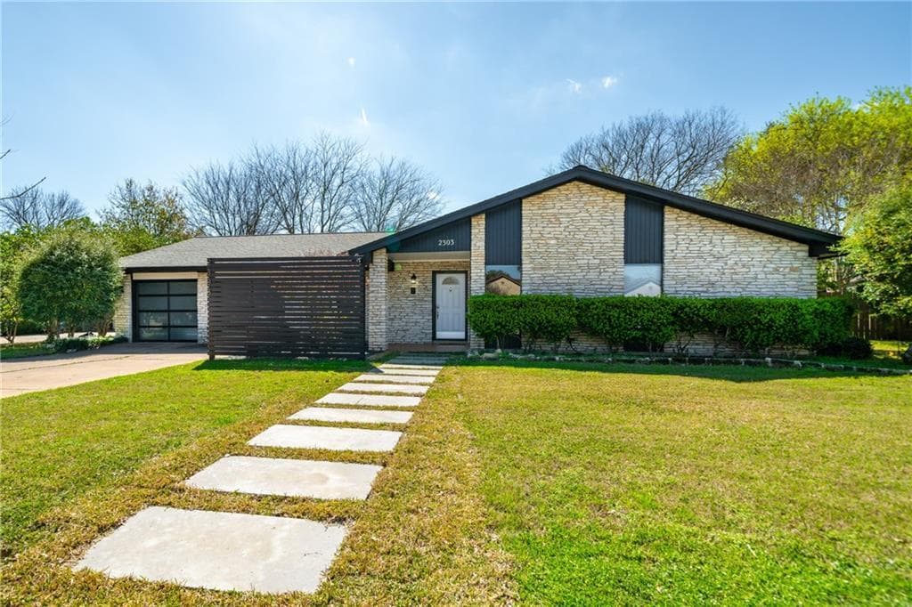 2303 Preston Trails Cv