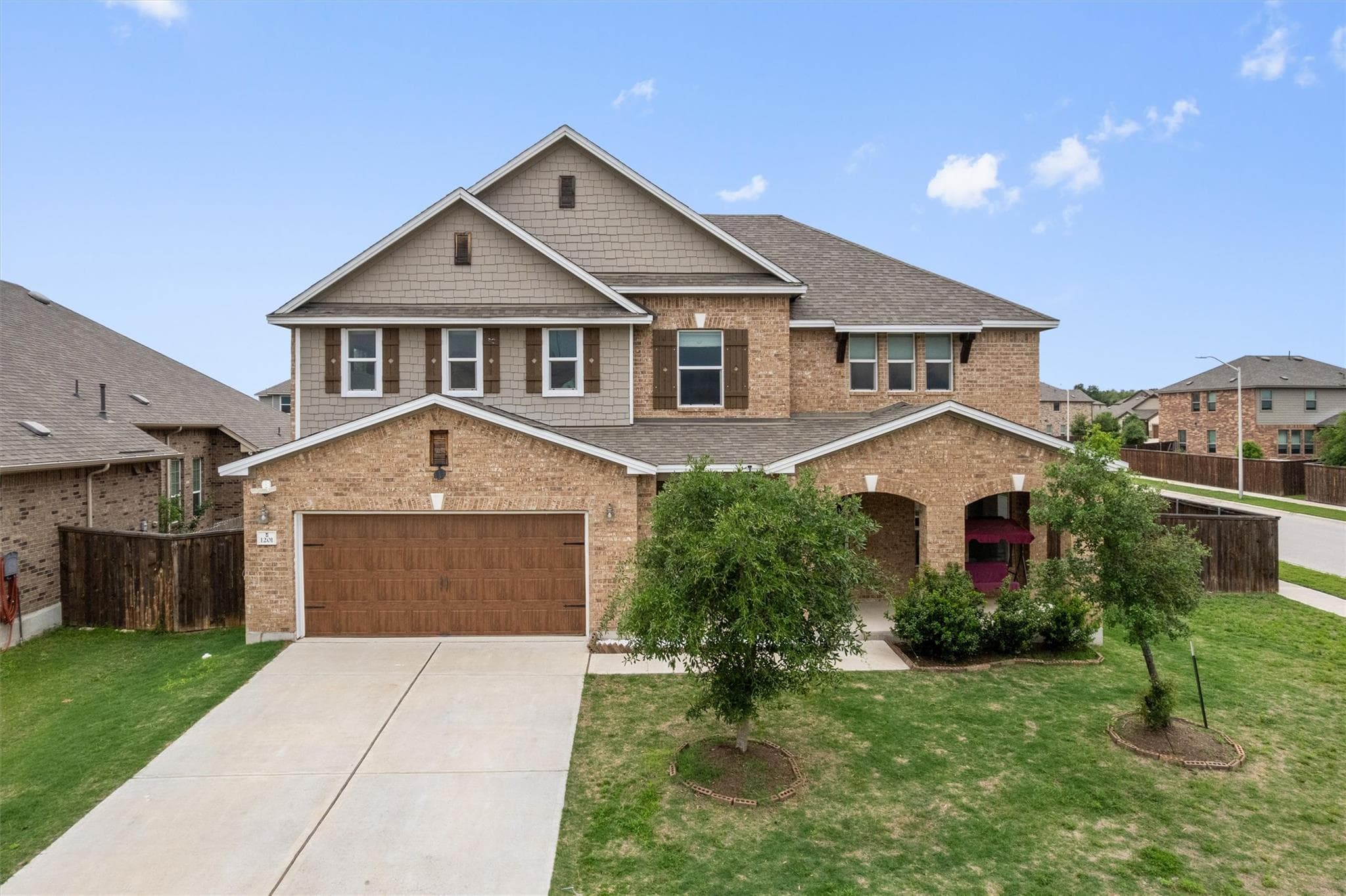 1201 Euless Ln