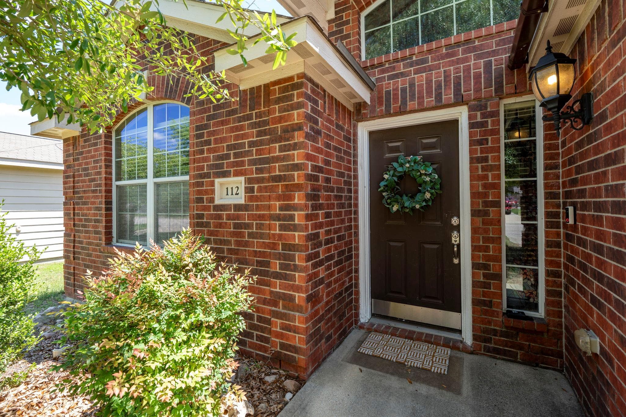 112 Major Lee Ln