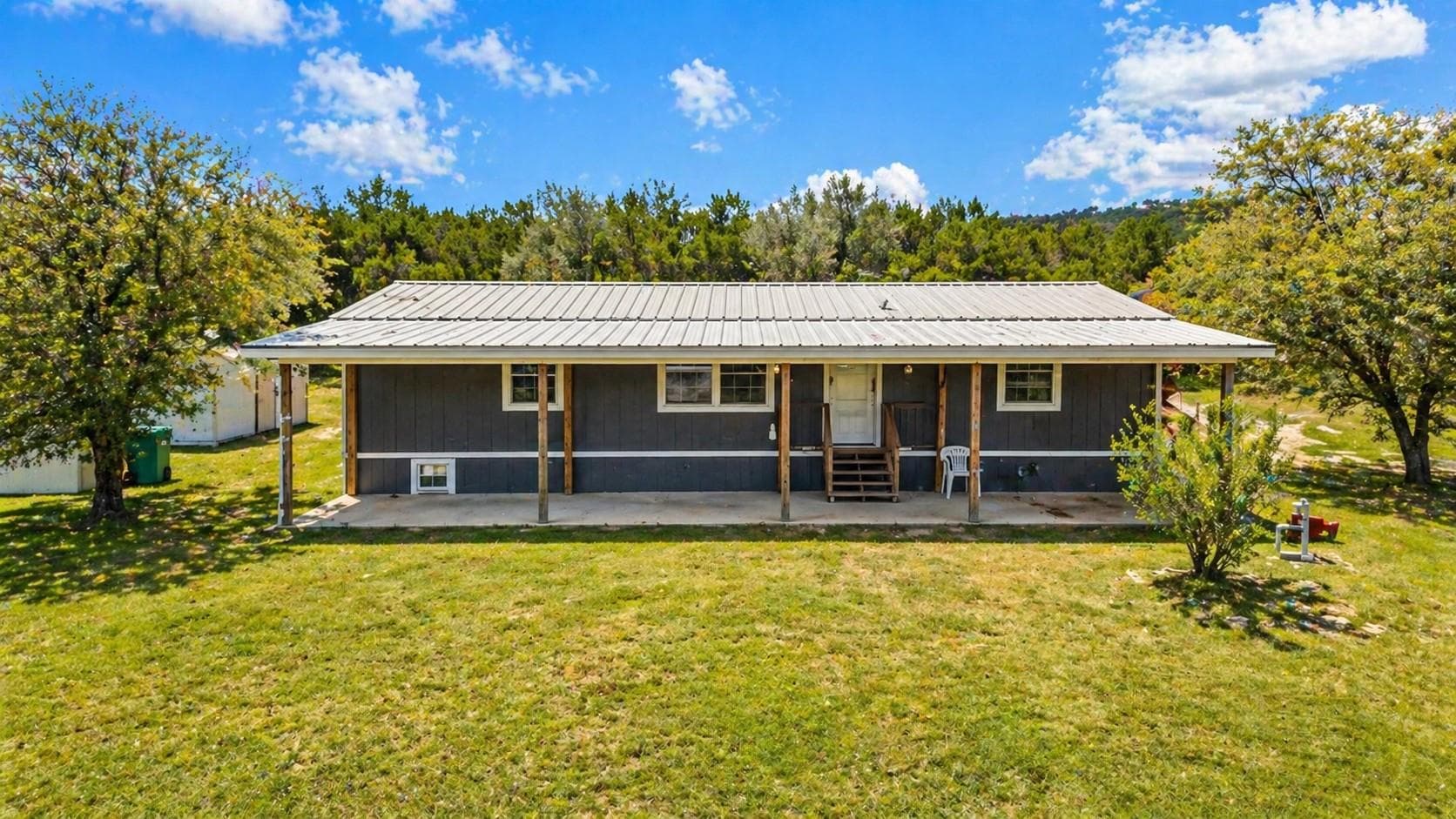 19511 Blanco Dr