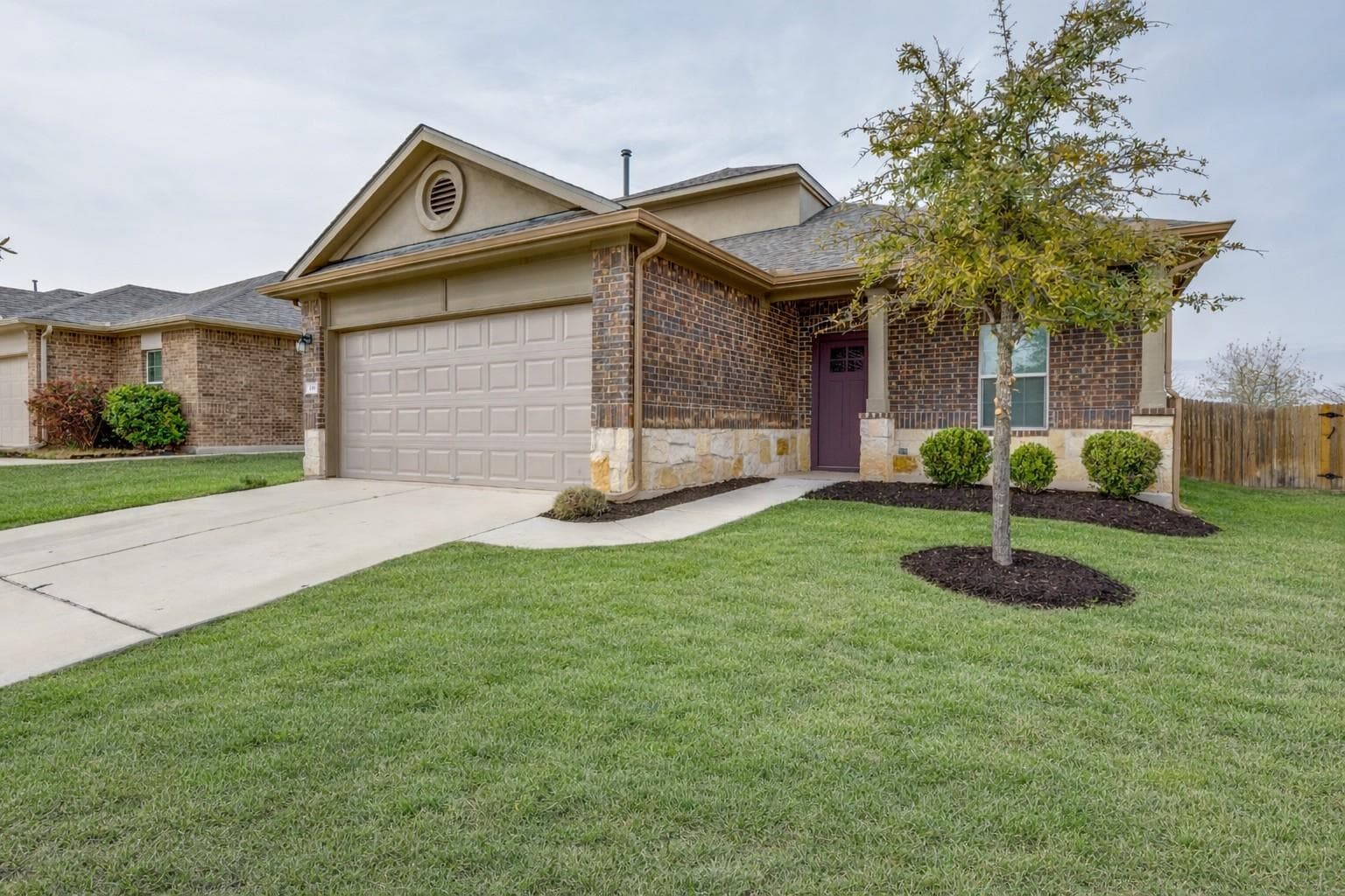 348 Shiner Ln
