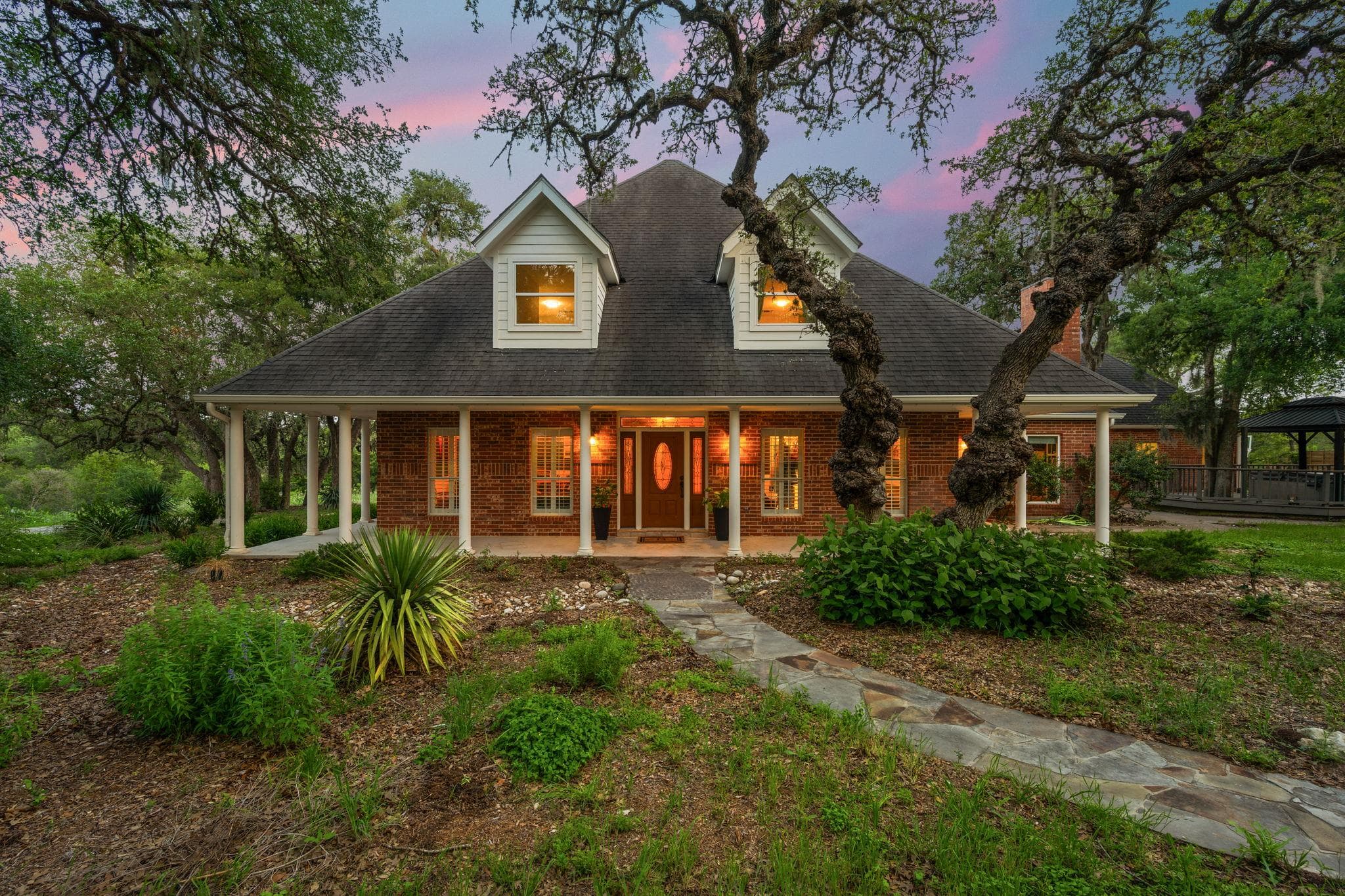 622 Thousand Oaks Loop