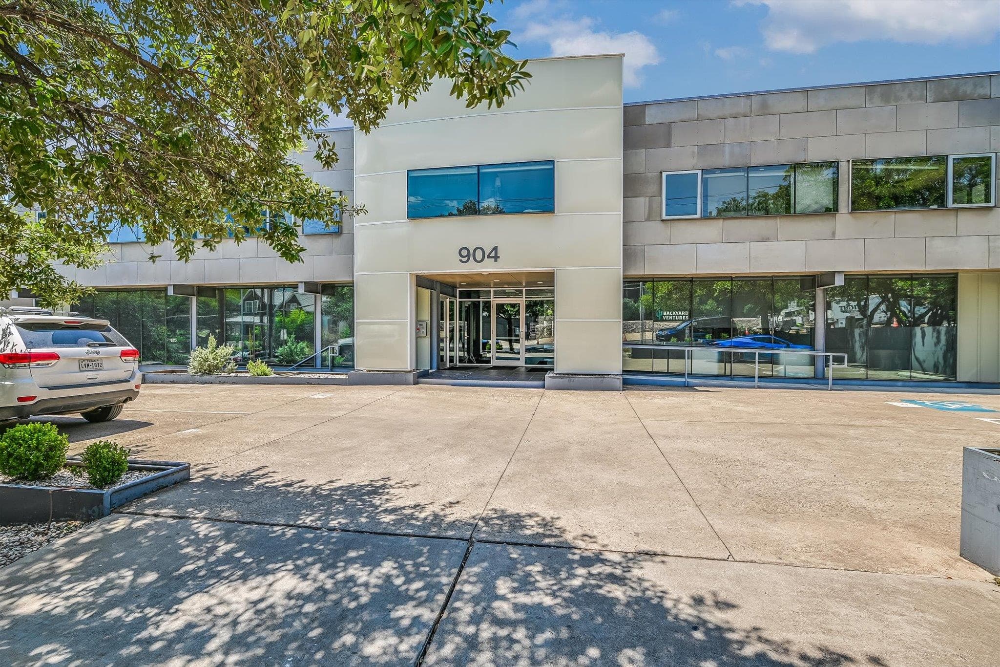 904 West Ave #212