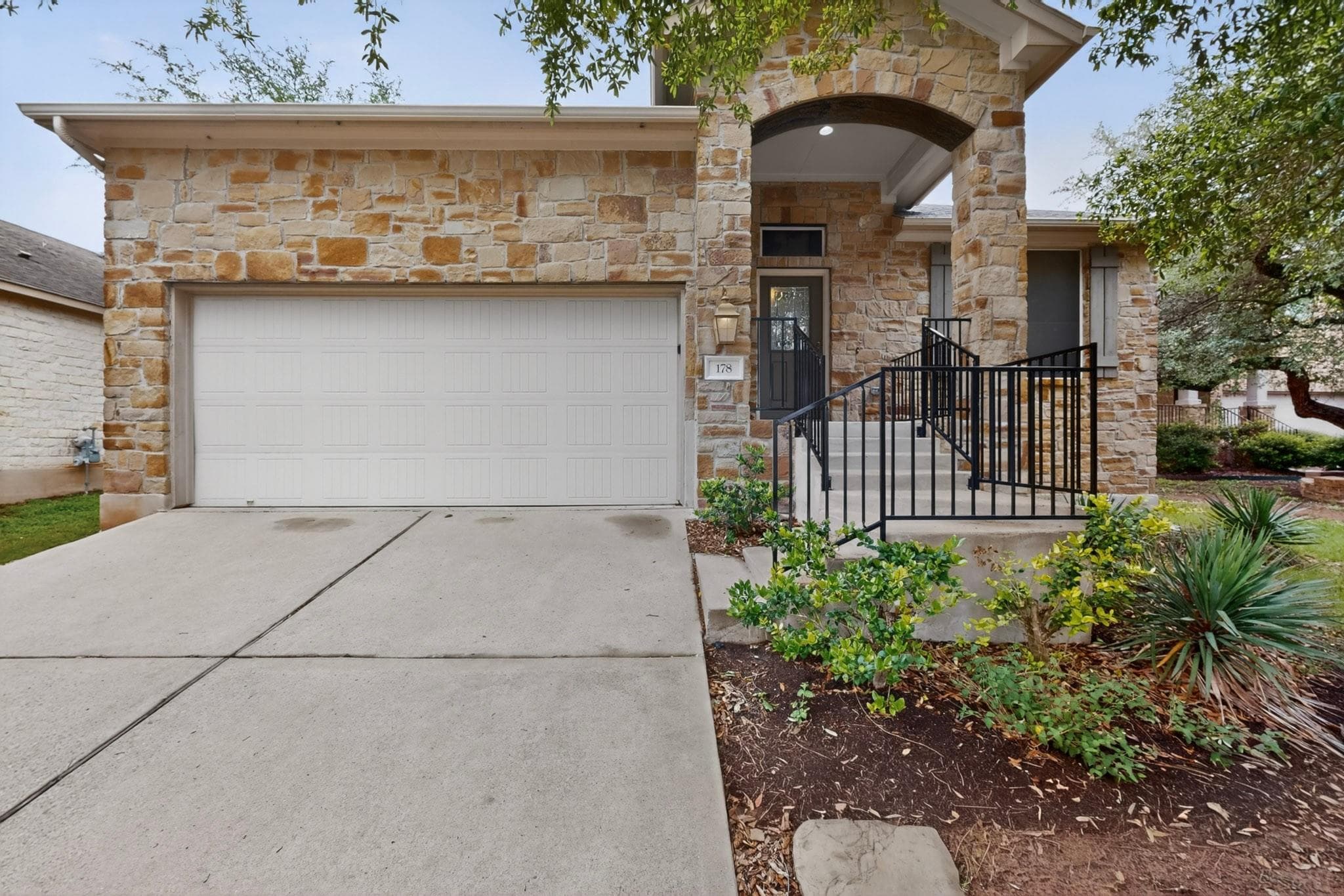 178 Limestone Trl