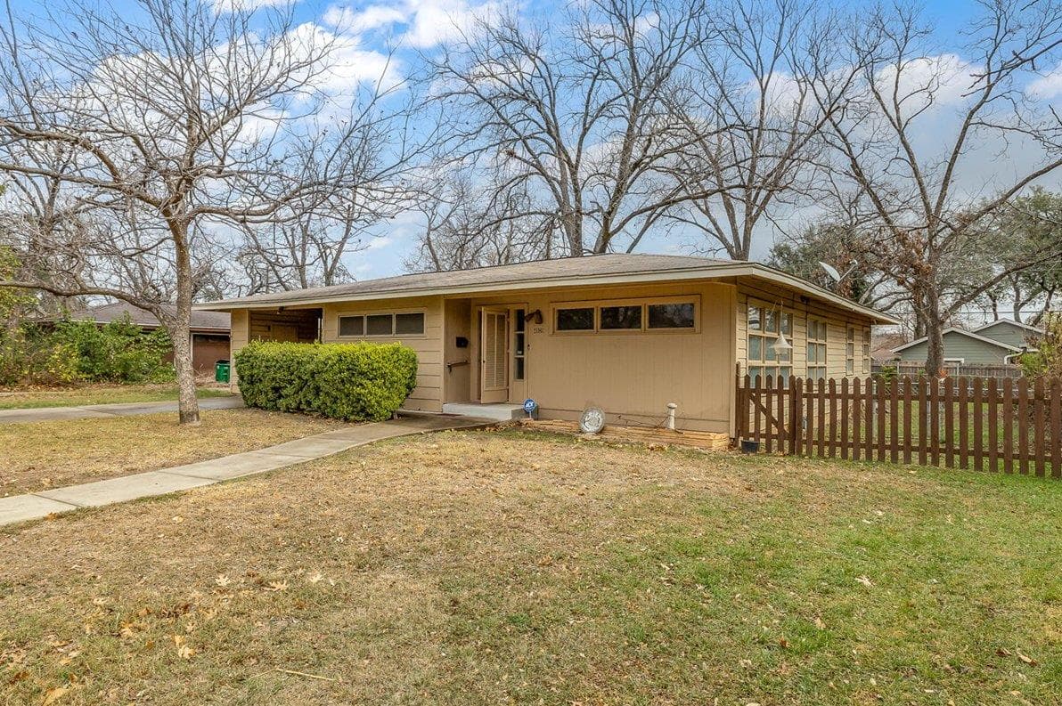 4809 Westfield Dr