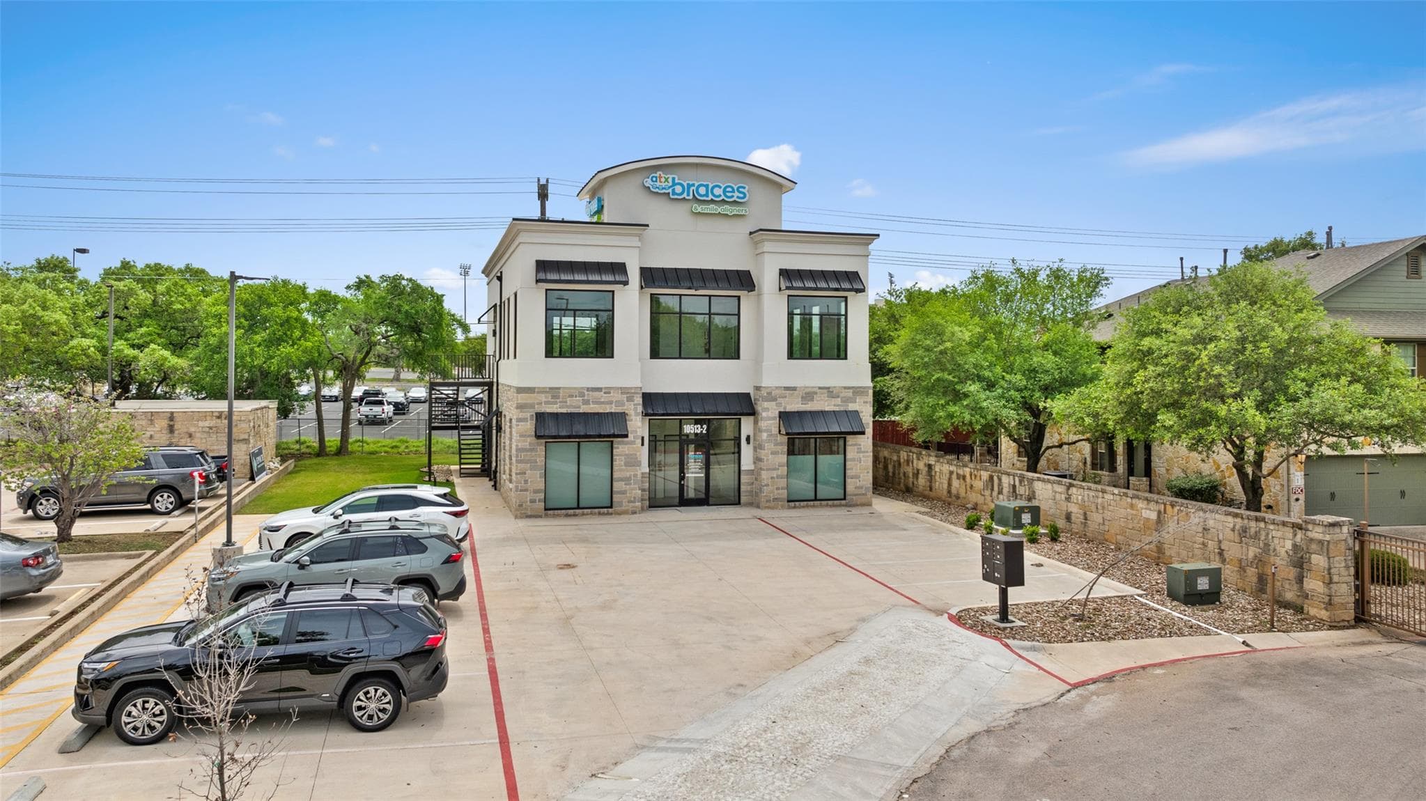 10513 W Parmer Ln