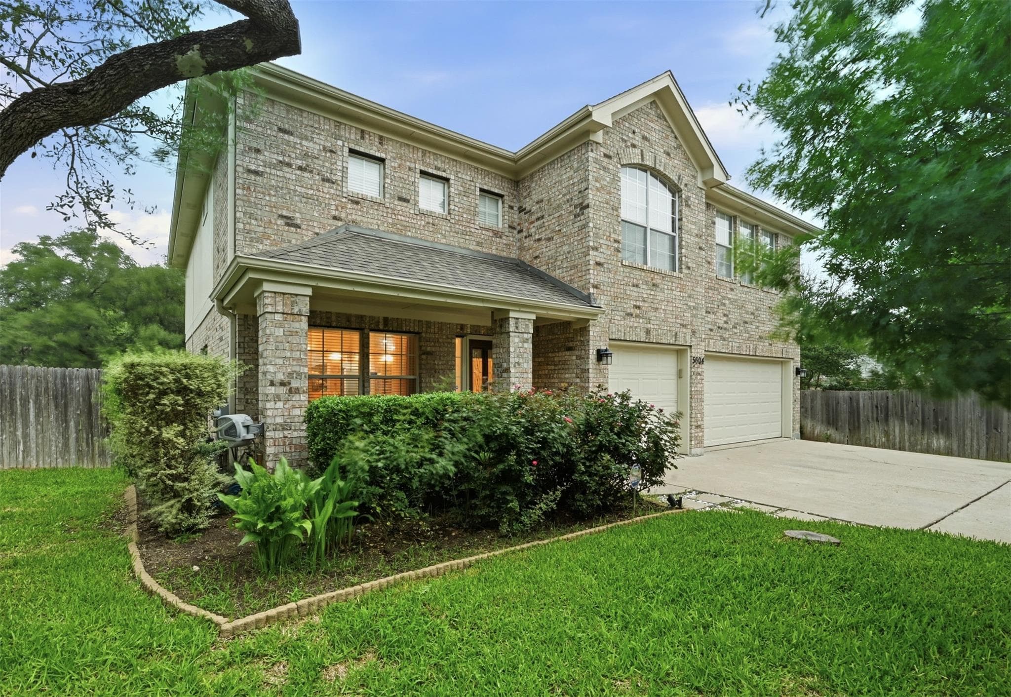 5604 Beachmont Ct