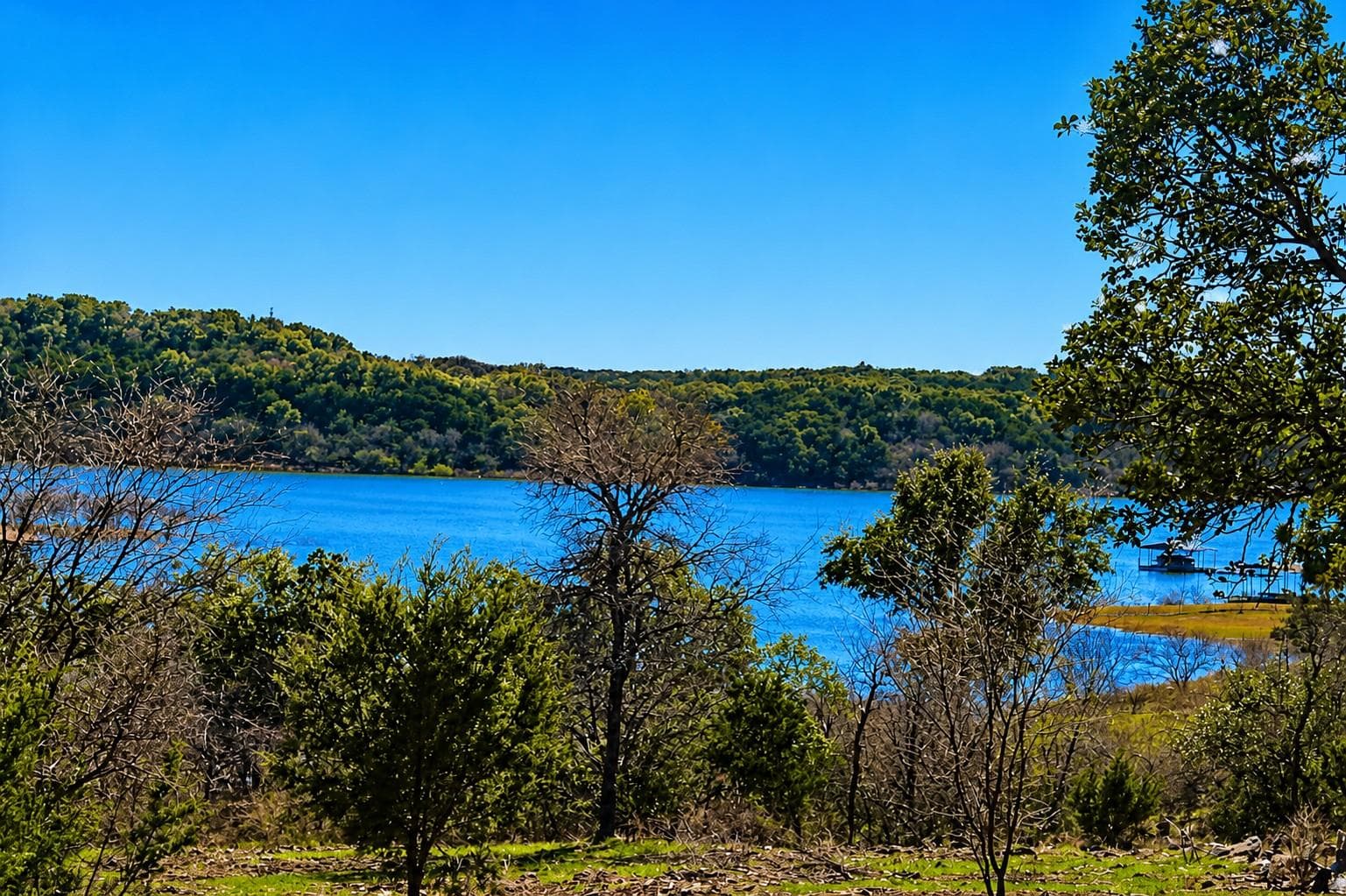551 Lake View Dr