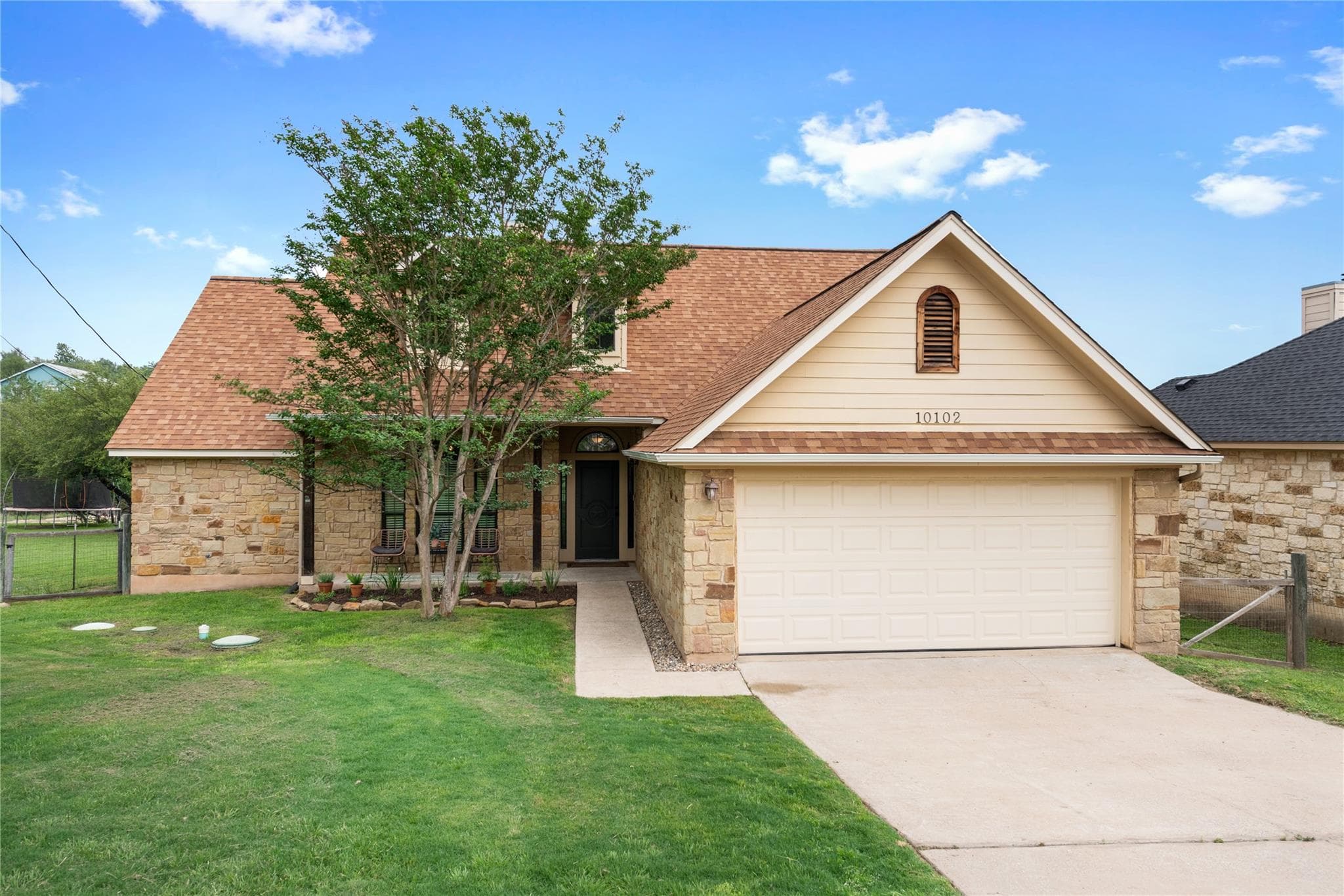 10102 Twin Lake Loop