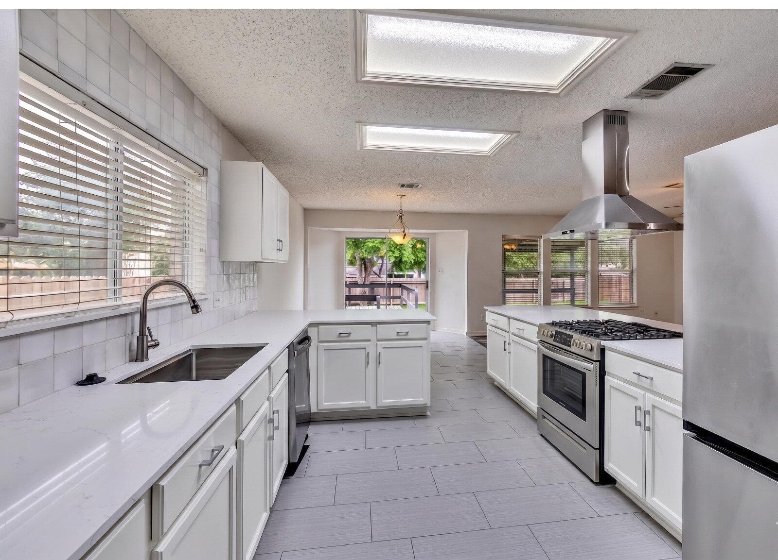908 Dogwood Trl