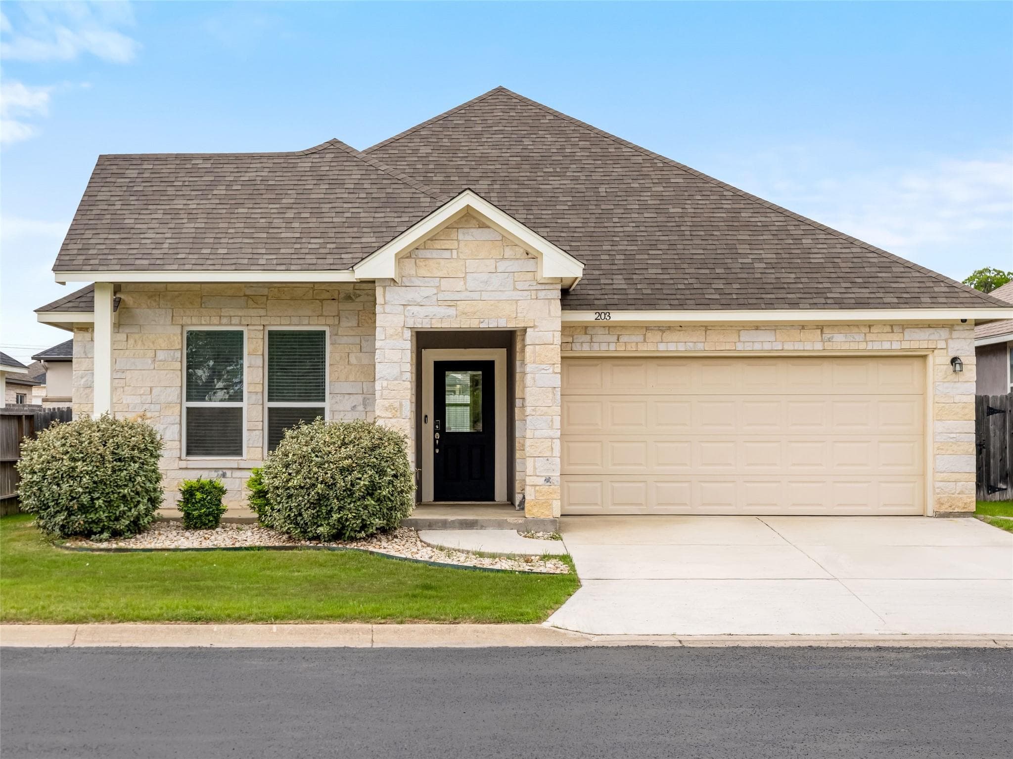 203 Winston Dr