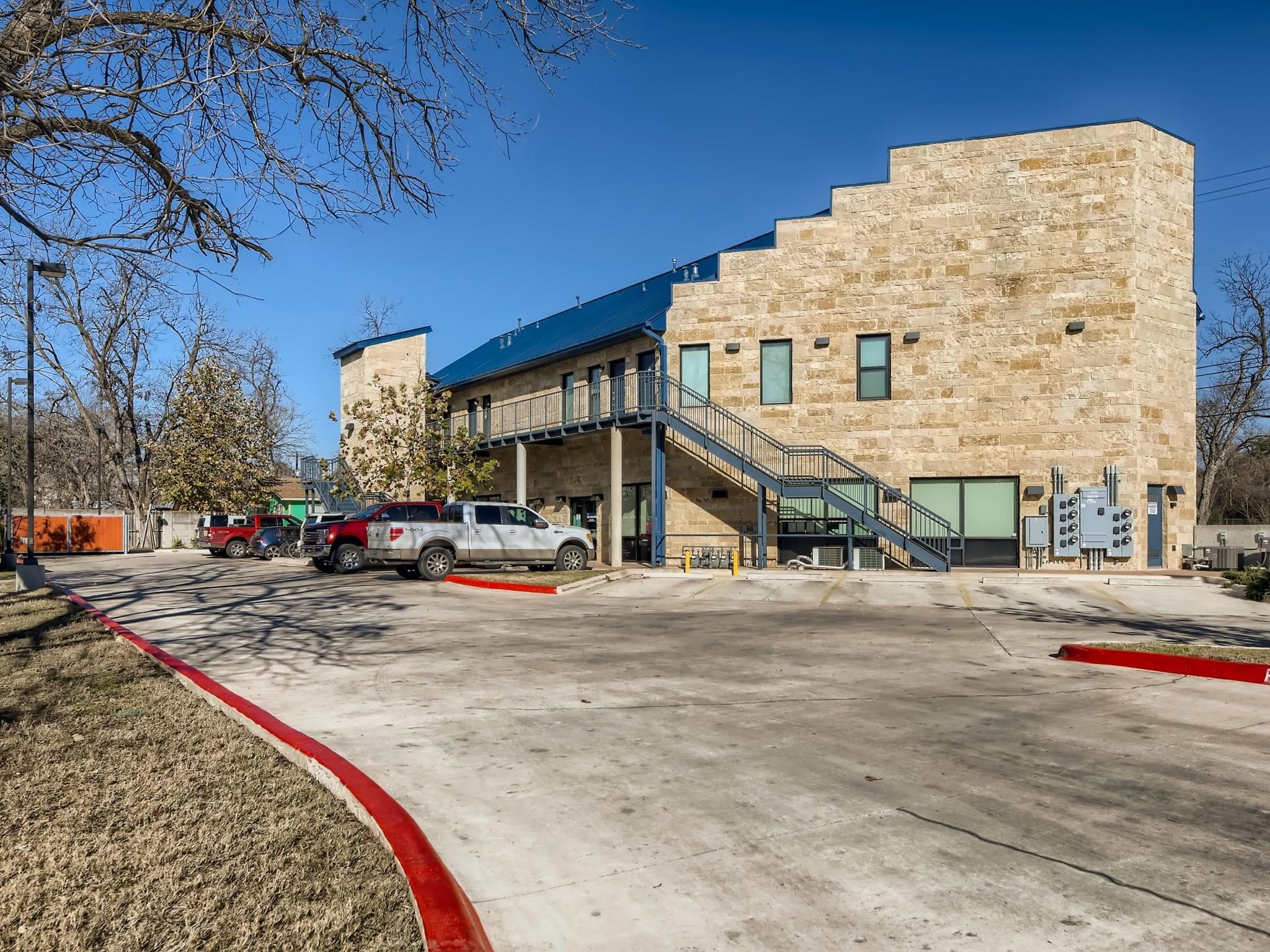 3523 Gonzalez St #200