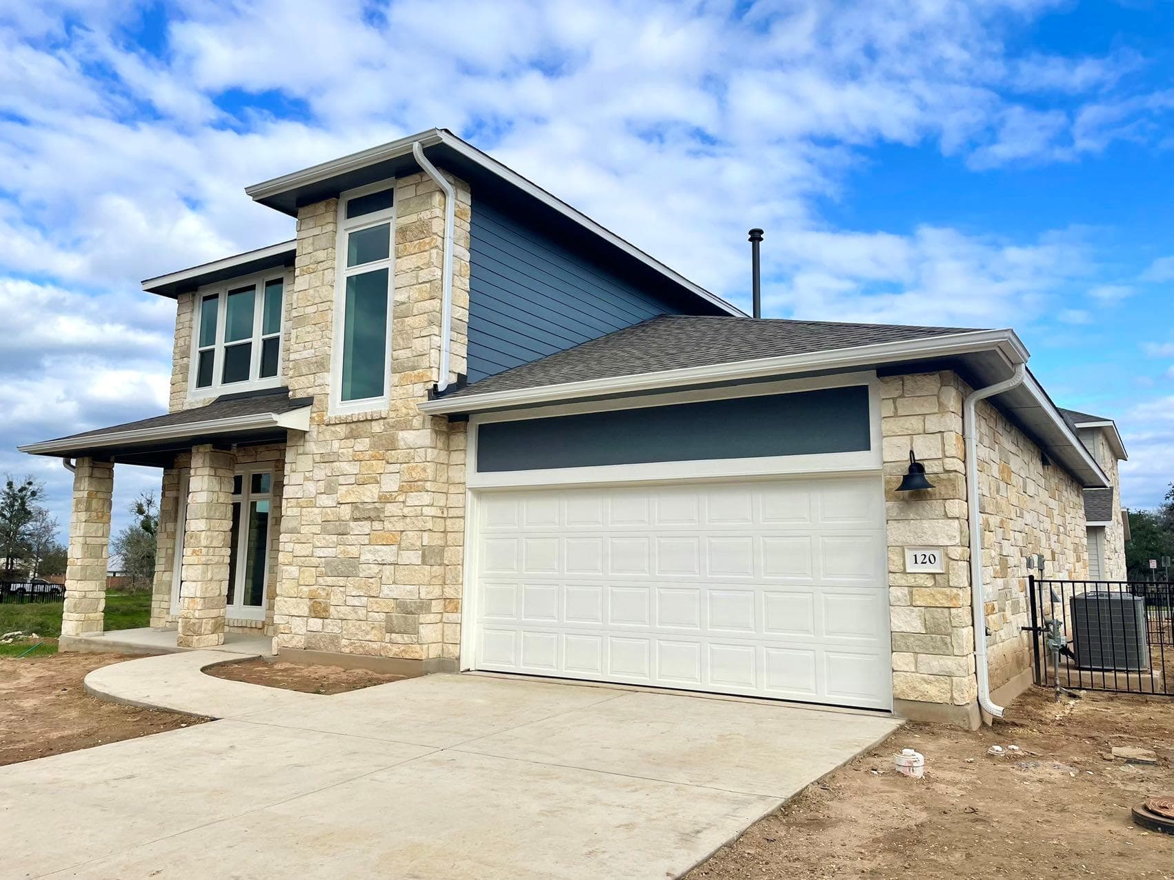 120 Delaware Ln #57