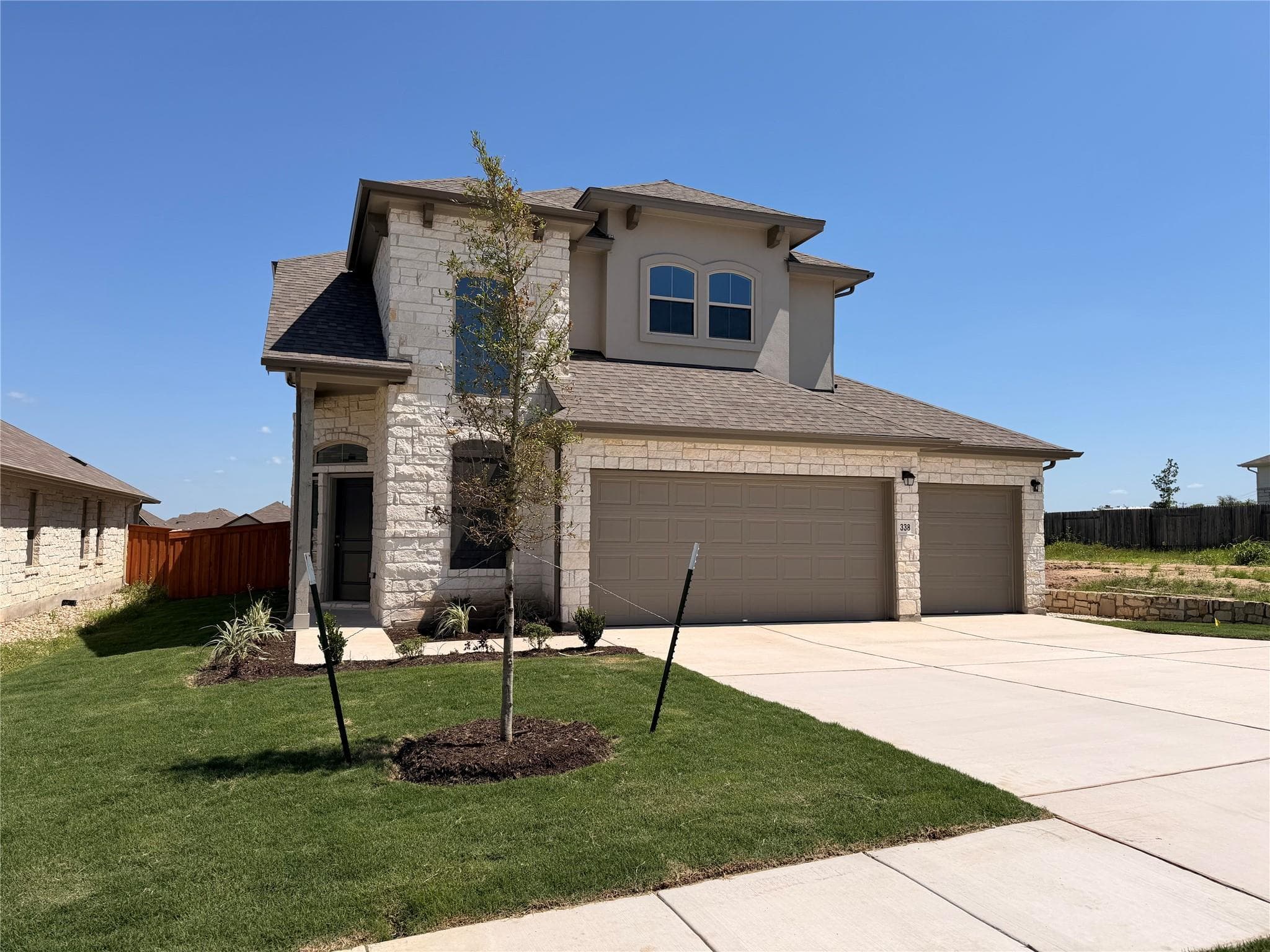 338 Dogvane Cir