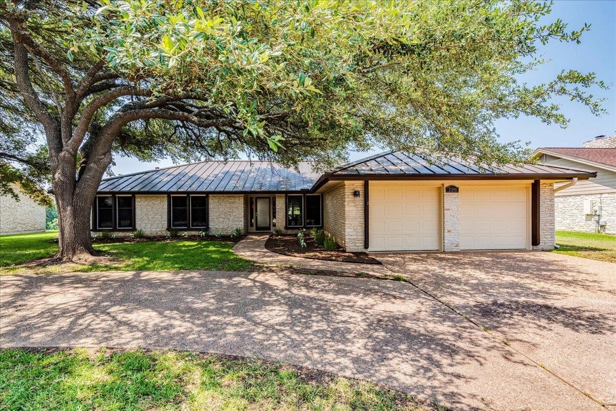 11146 Pinehurst Dr