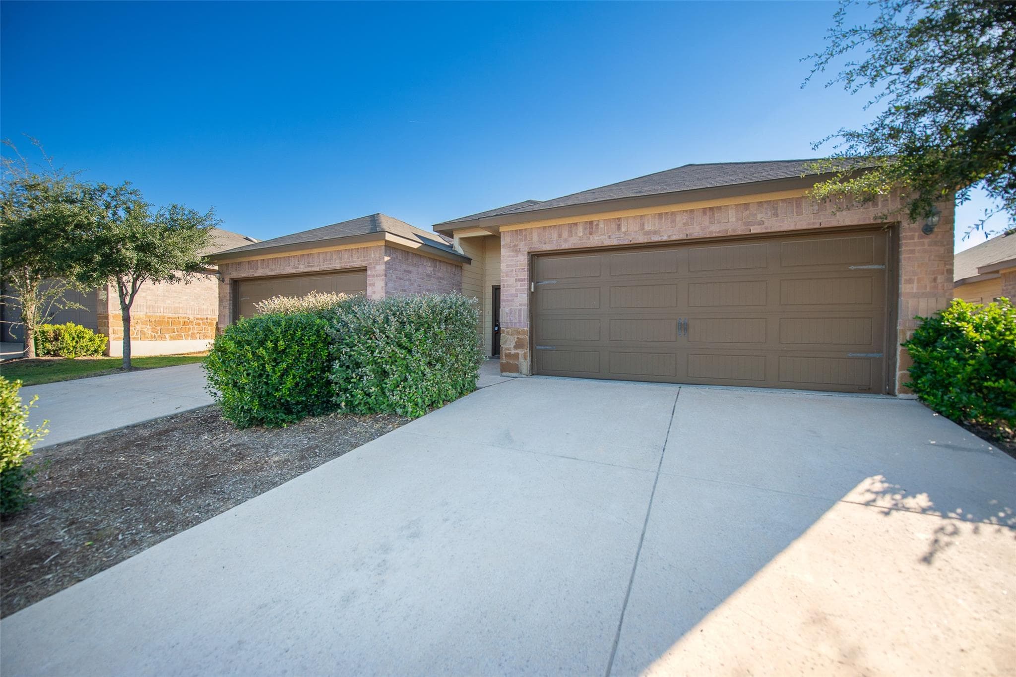 245 Joanne Loop #B