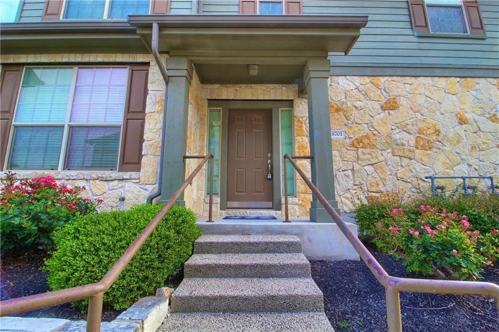 3101 Davis Ln #8701